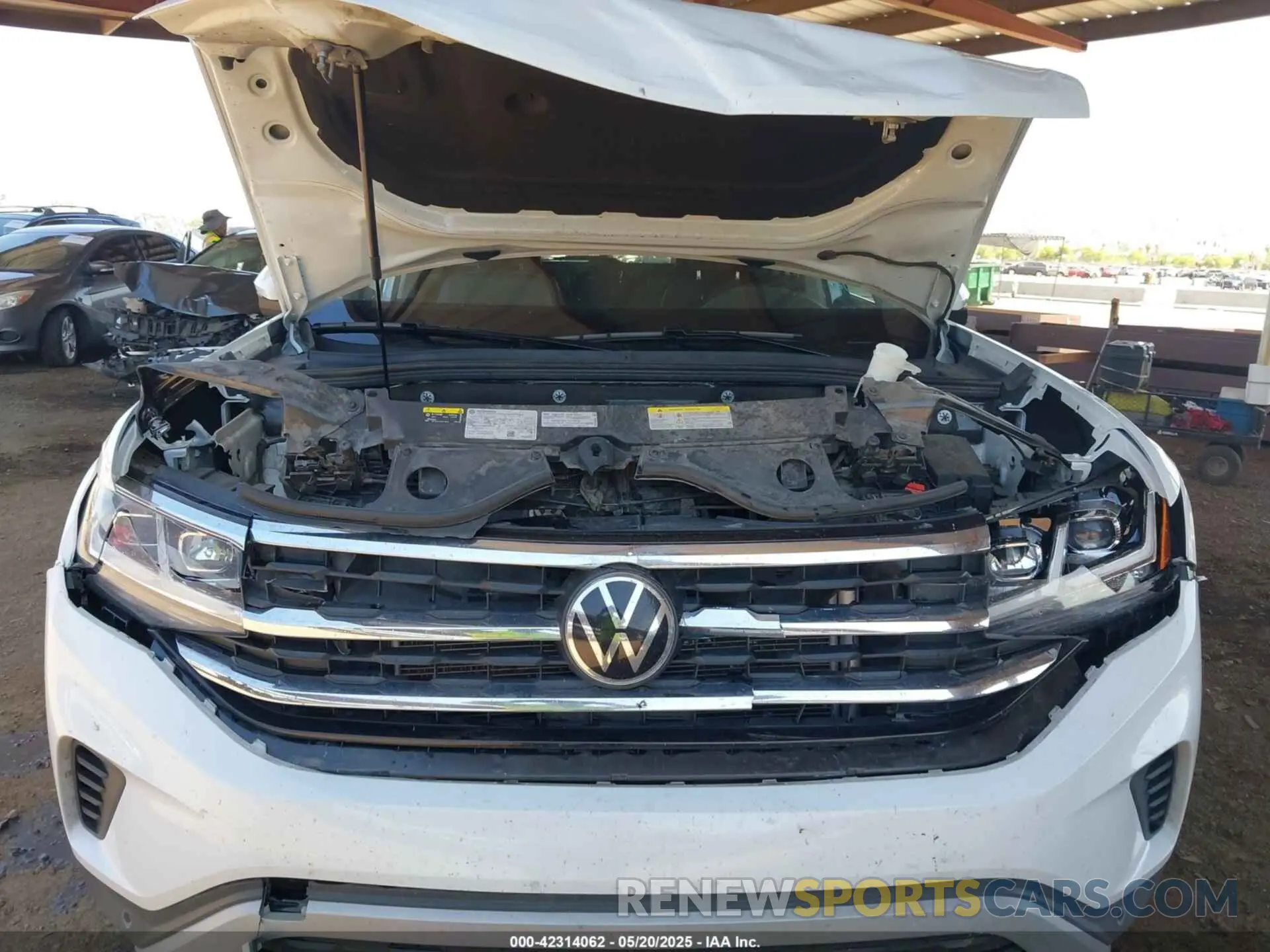 10 Photograph of a damaged car 1V2JR2CA0NC550958 VOLKSWAGEN ATLAS 2022
