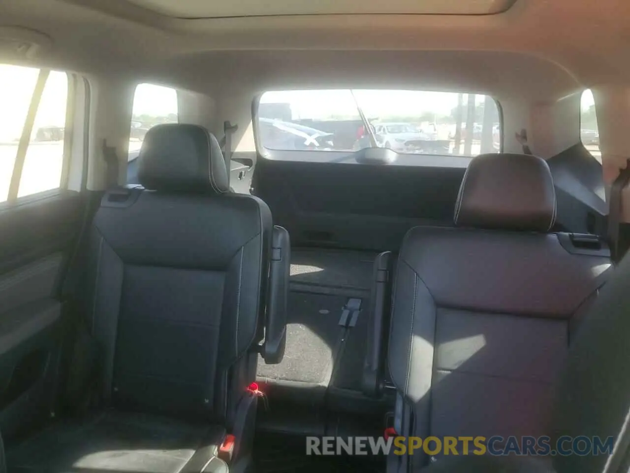 10 Photograph of a damaged car 1V2JR2CA1NC564058 VOLKSWAGEN ATLAS 2022