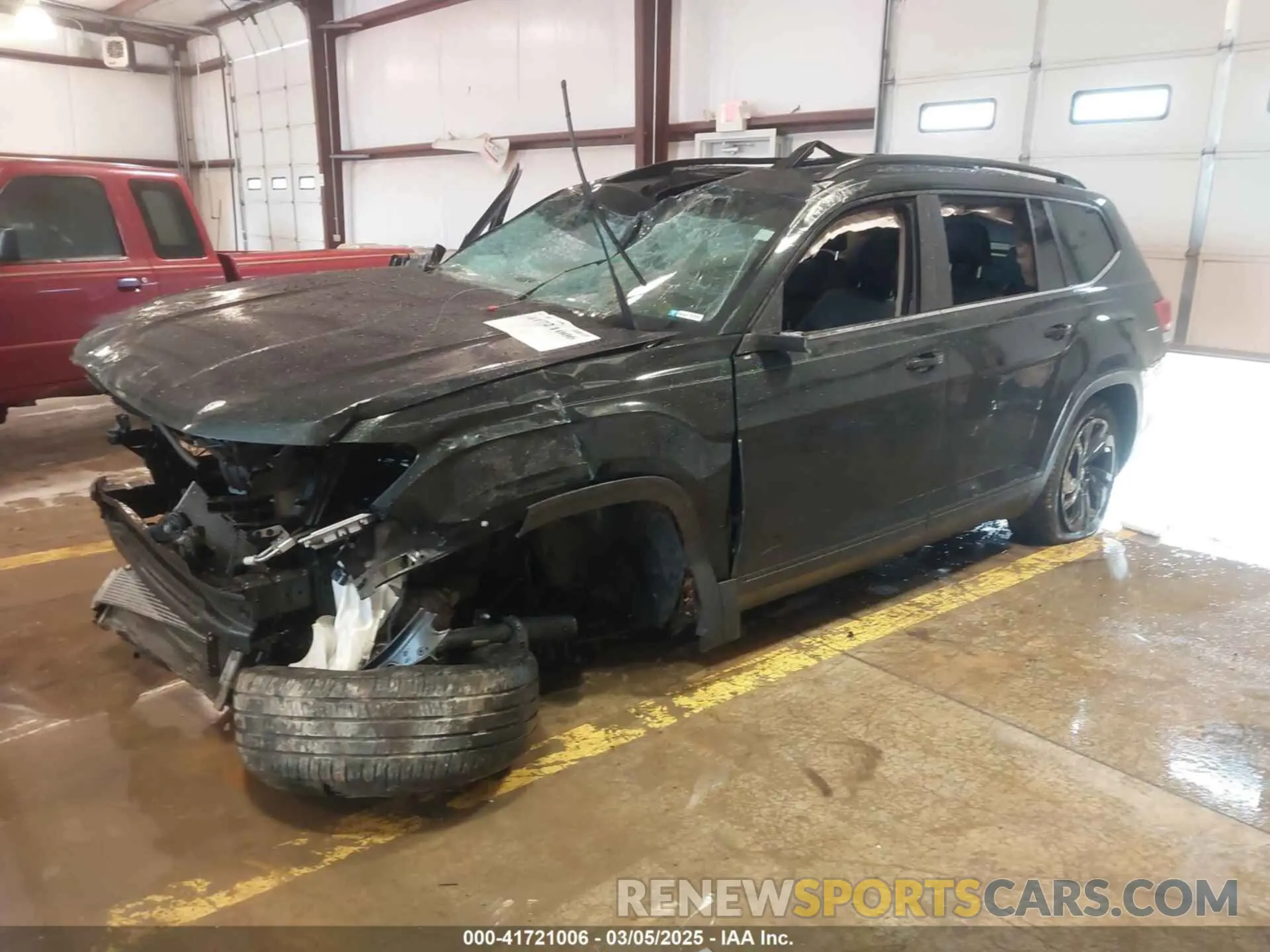 2 Photograph of a damaged car 1V2JR2CA3NC512947 VOLKSWAGEN ATLAS 2022