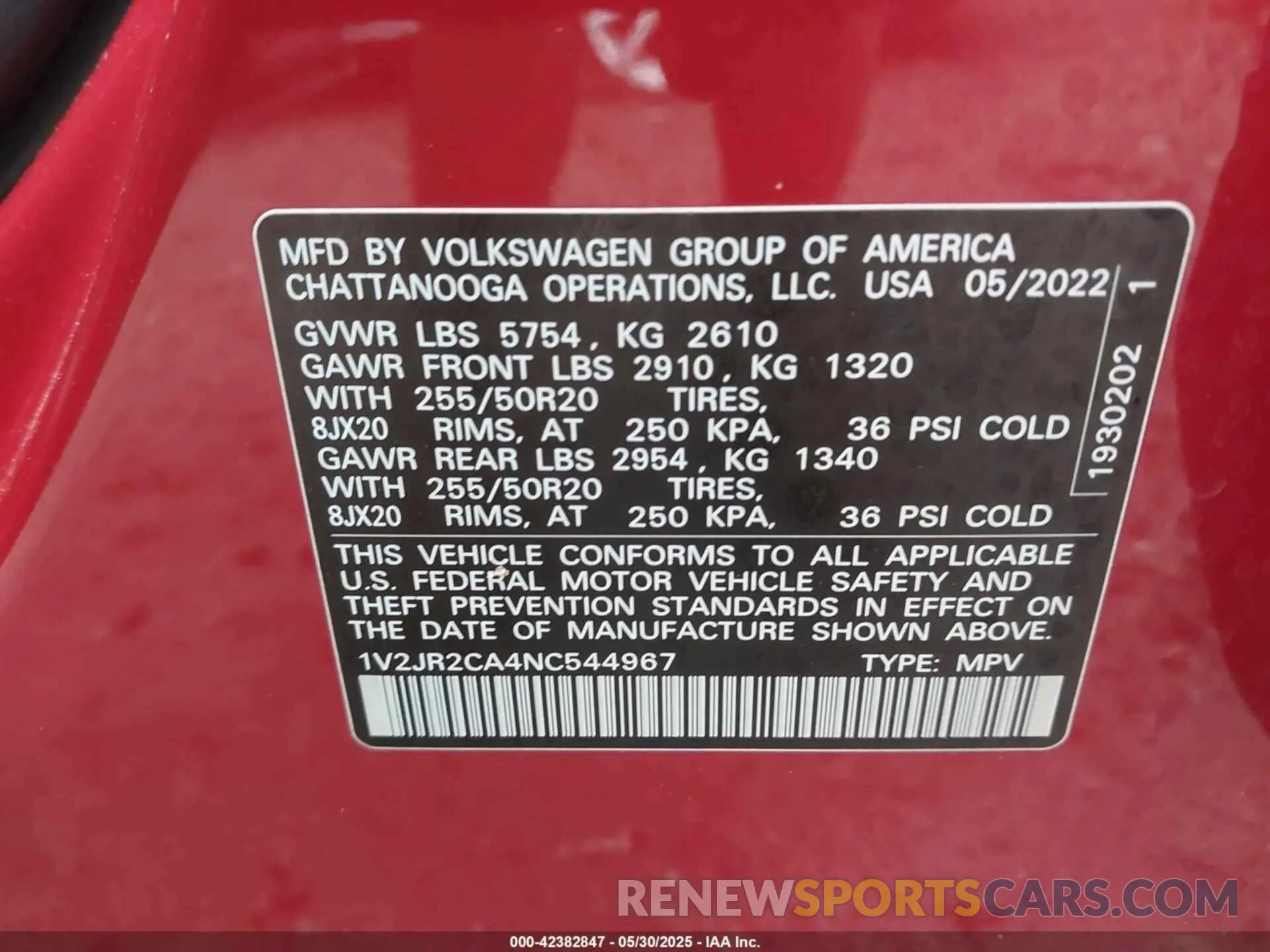 9 Photograph of a damaged car 1V2JR2CA4NC544967 VOLKSWAGEN ATLAS 2022