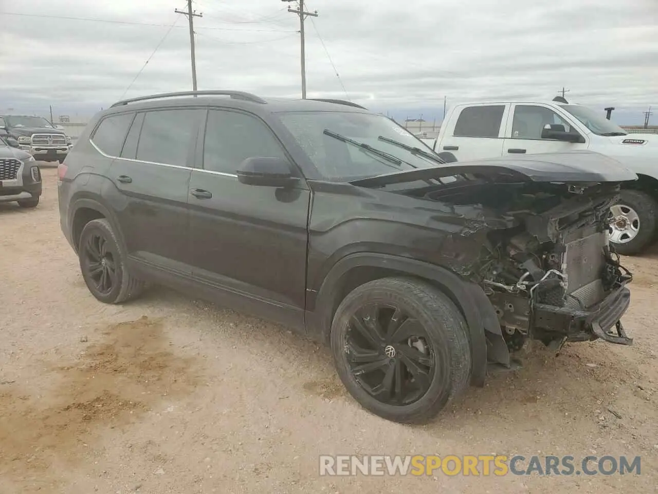 4 Photograph of a damaged car 1V2JR2CA4NC545102 VOLKSWAGEN ATLAS 2022