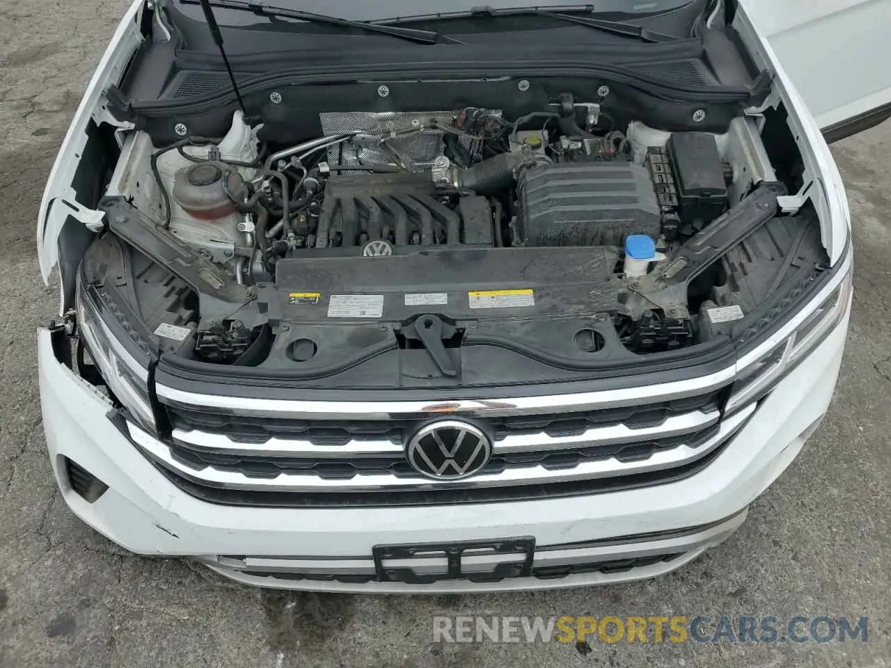 13 Photograph of a damaged car 1V2JR2CA6NC544260 VOLKSWAGEN ATLAS 2022