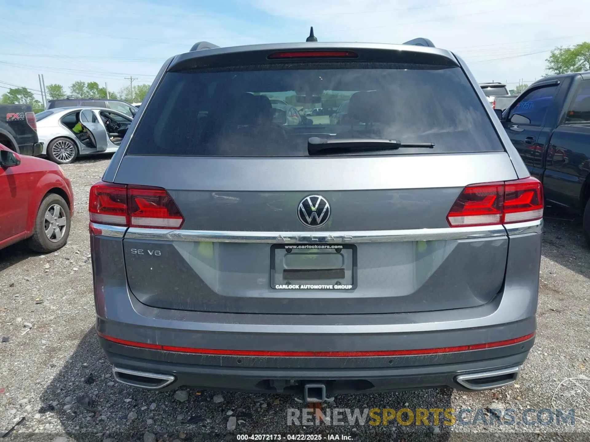 16 Photograph of a damaged car 1V2JR2CA7NC523045 VOLKSWAGEN ATLAS 2022