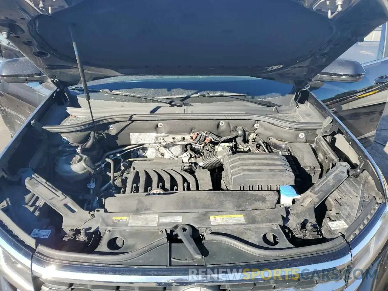 13 Photograph of a damaged car 1V2JR2CAXNC529065 VOLKSWAGEN ATLAS 2022
