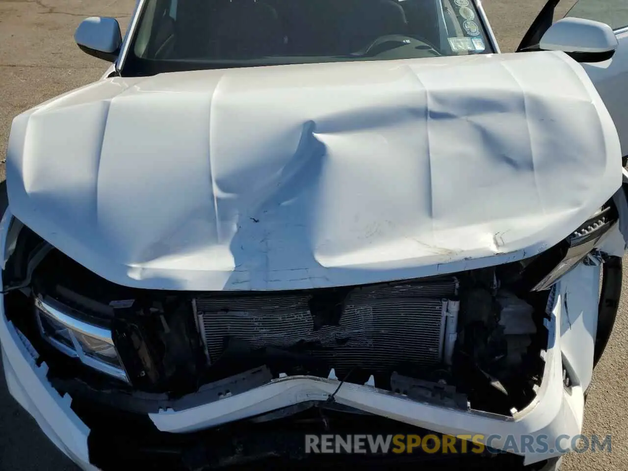 12 Photograph of a damaged car 1V2KE2CA3NC230226 VOLKSWAGEN ATLAS 2022