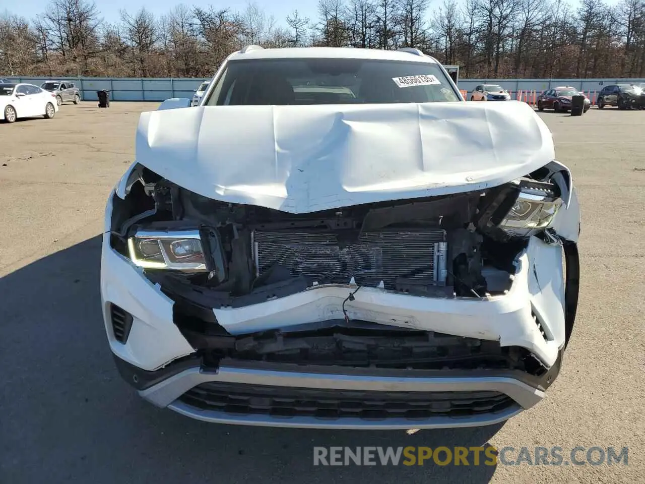 5 Photograph of a damaged car 1V2KE2CA3NC230226 VOLKSWAGEN ATLAS 2022