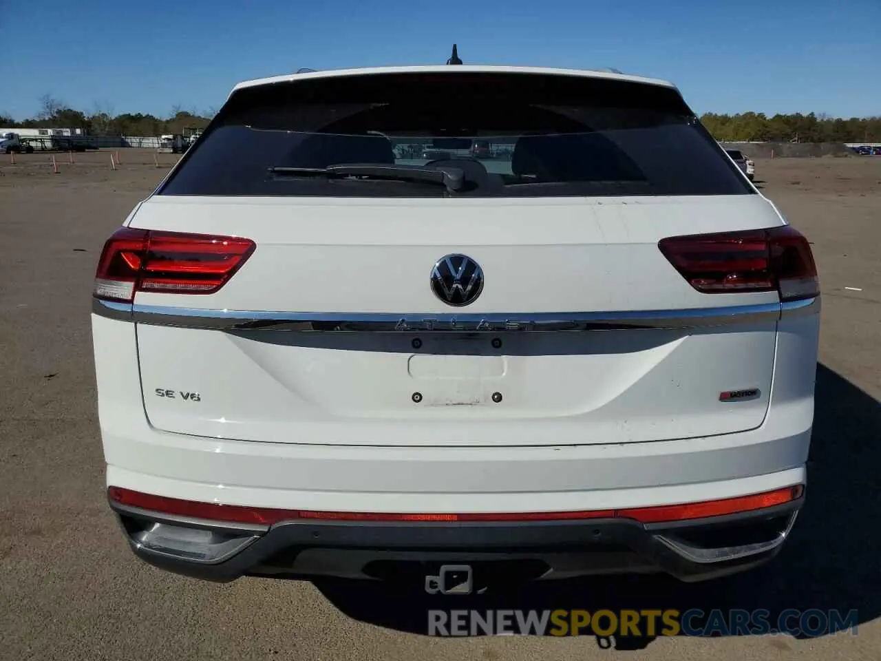6 Photograph of a damaged car 1V2KE2CA3NC230226 VOLKSWAGEN ATLAS 2022