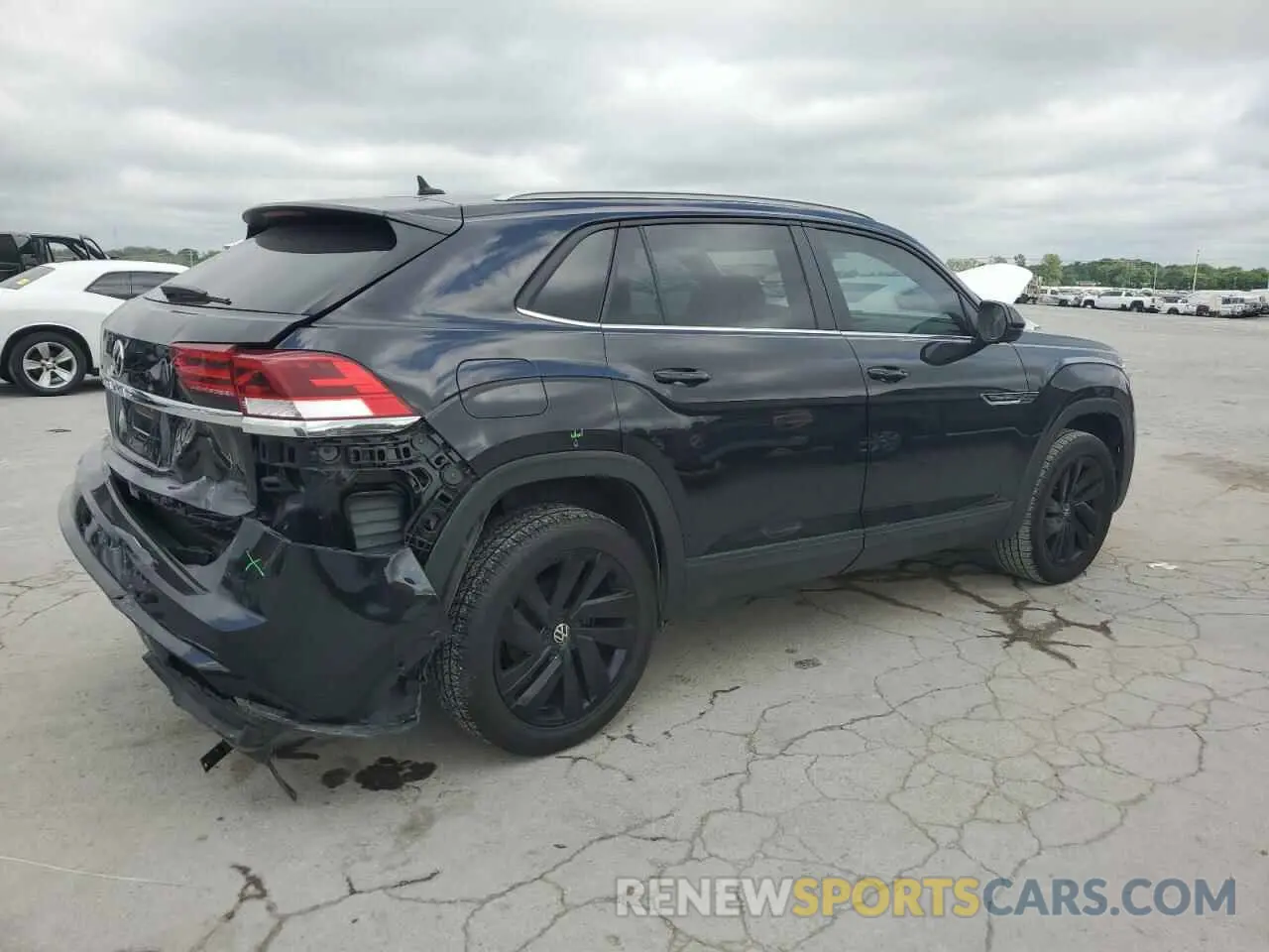 3 Photograph of a damaged car 1V2KE2CA5NC220295 VOLKSWAGEN ATLAS 2022