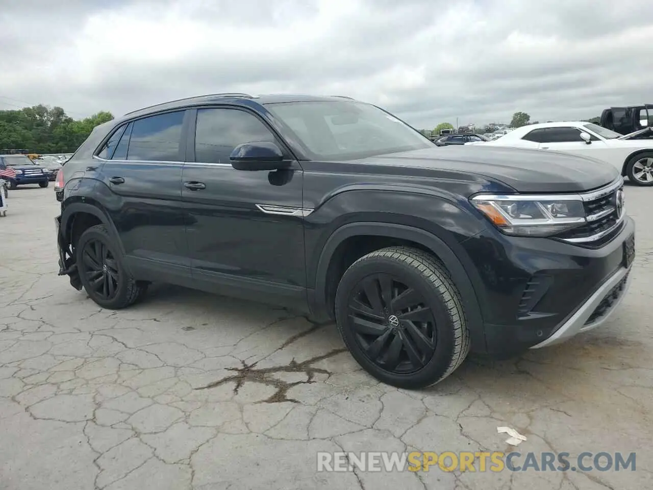 4 Photograph of a damaged car 1V2KE2CA5NC220295 VOLKSWAGEN ATLAS 2022