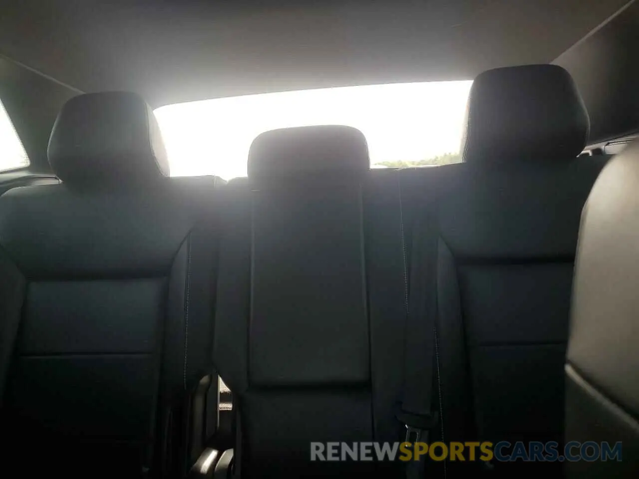 10 Photograph of a damaged car 1V2KE2CA8NC223479 VOLKSWAGEN ATLAS 2022