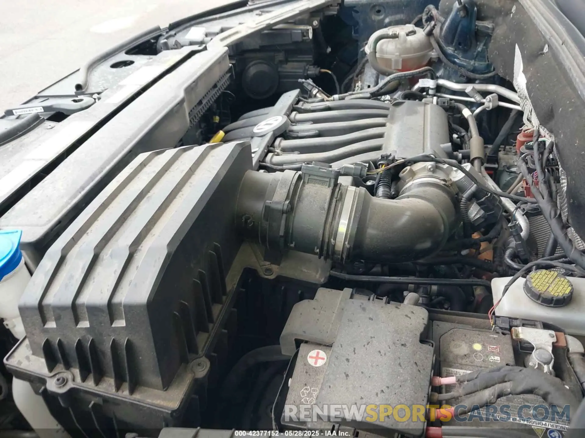 10 Photograph of a damaged car 1V2KR2CA0NC507709 VOLKSWAGEN ATLAS 2022