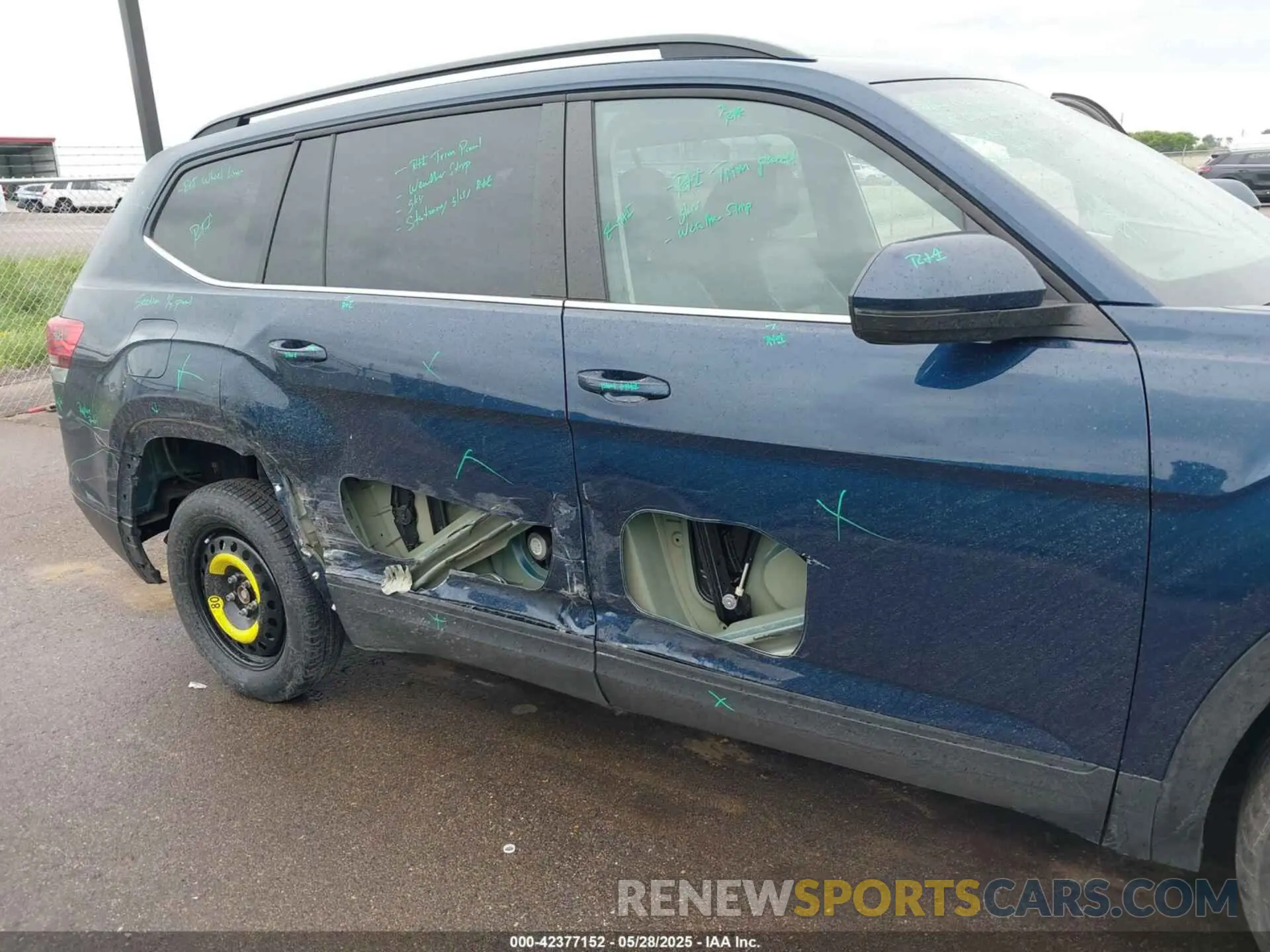 6 Photograph of a damaged car 1V2KR2CA0NC507709 VOLKSWAGEN ATLAS 2022