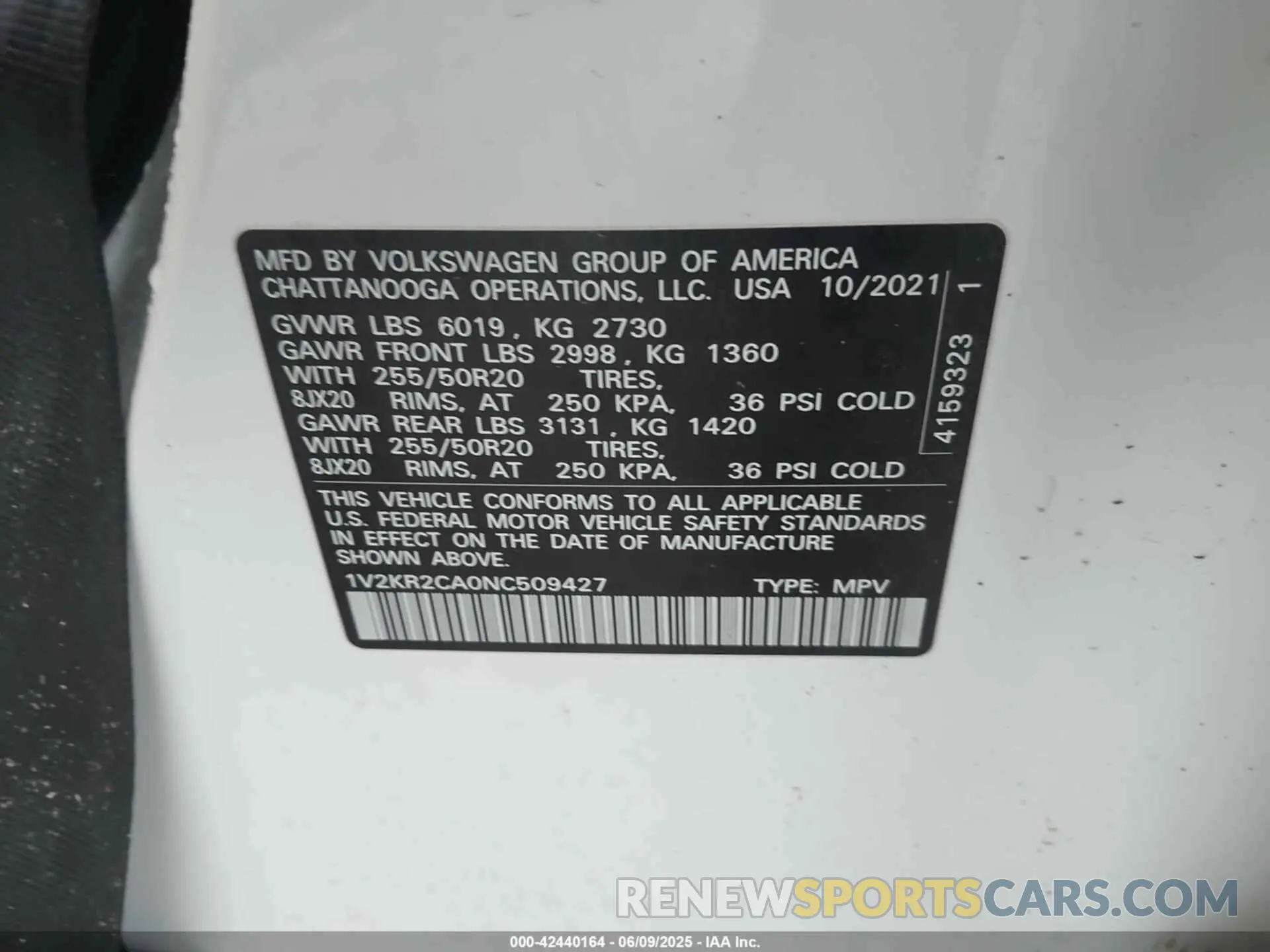 9 Photograph of a damaged car 1V2KR2CA0NC509427 VOLKSWAGEN ATLAS 2022