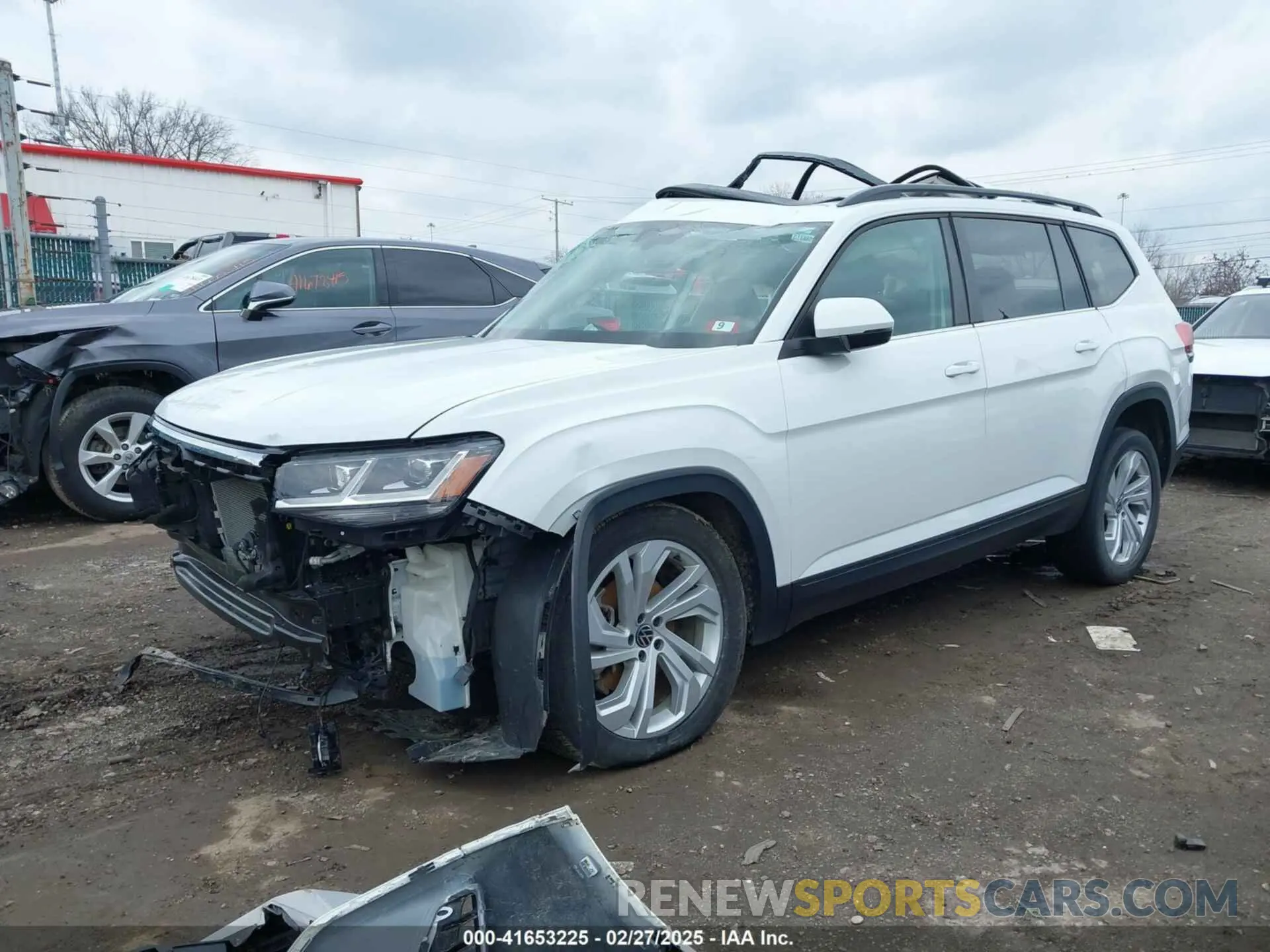 2 Photograph of a damaged car 1V2KR2CA0NC517561 VOLKSWAGEN ATLAS 2022