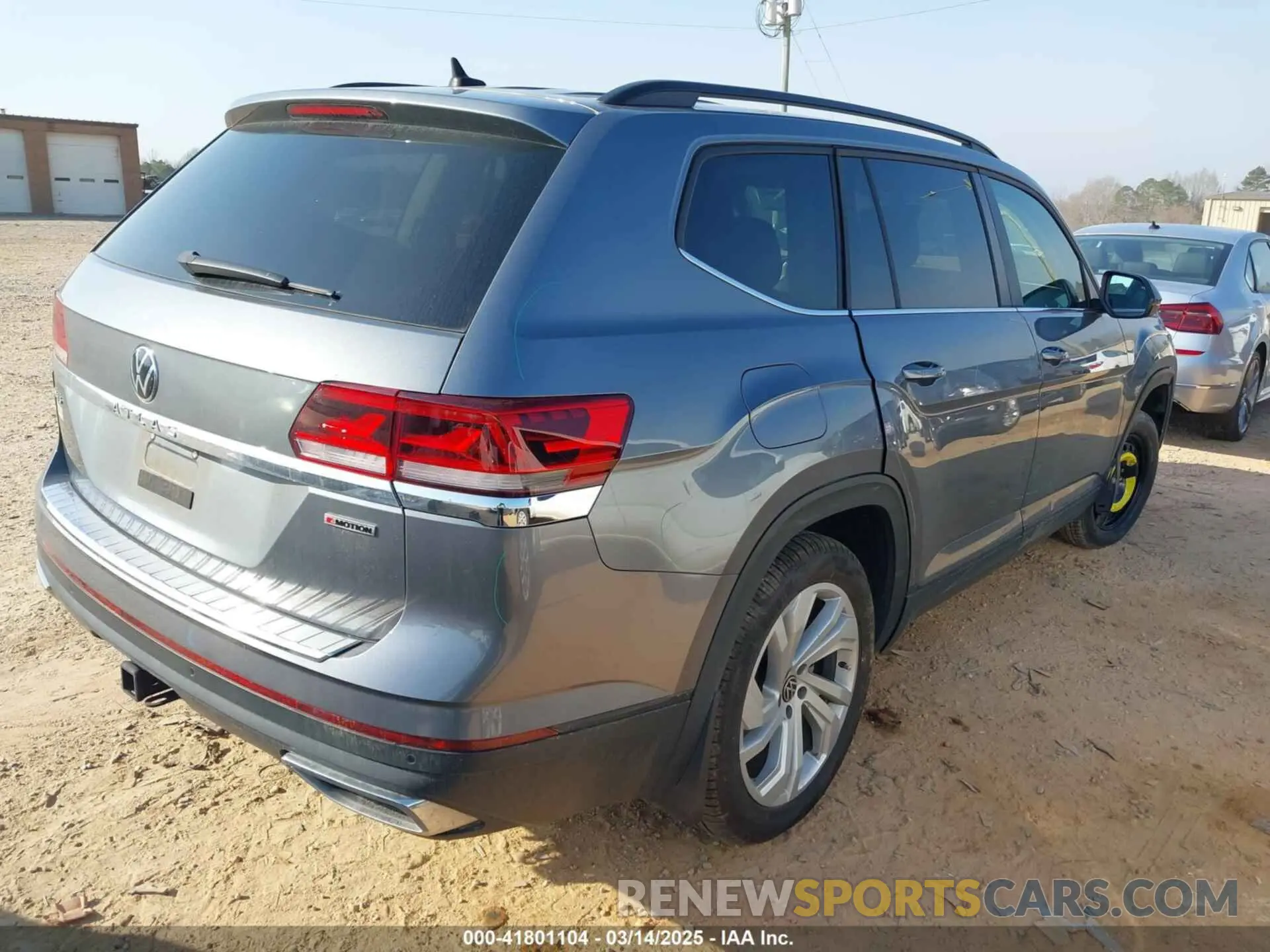 4 Photograph of a damaged car 1V2KR2CA1NC507850 VOLKSWAGEN ATLAS 2022