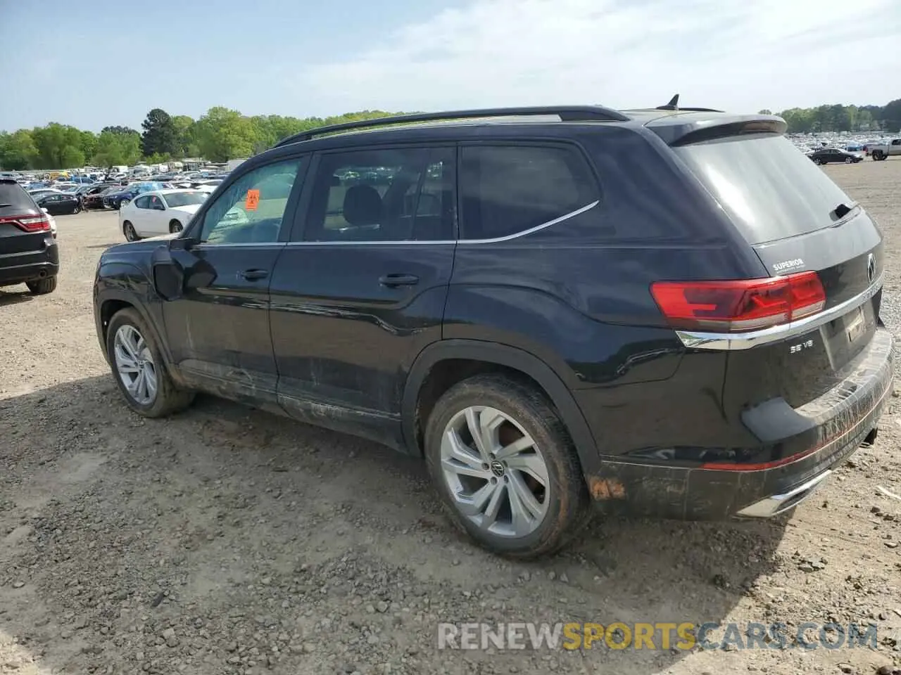 2 Photograph of a damaged car 1V2KR2CA2NC523832 VOLKSWAGEN ATLAS 2022