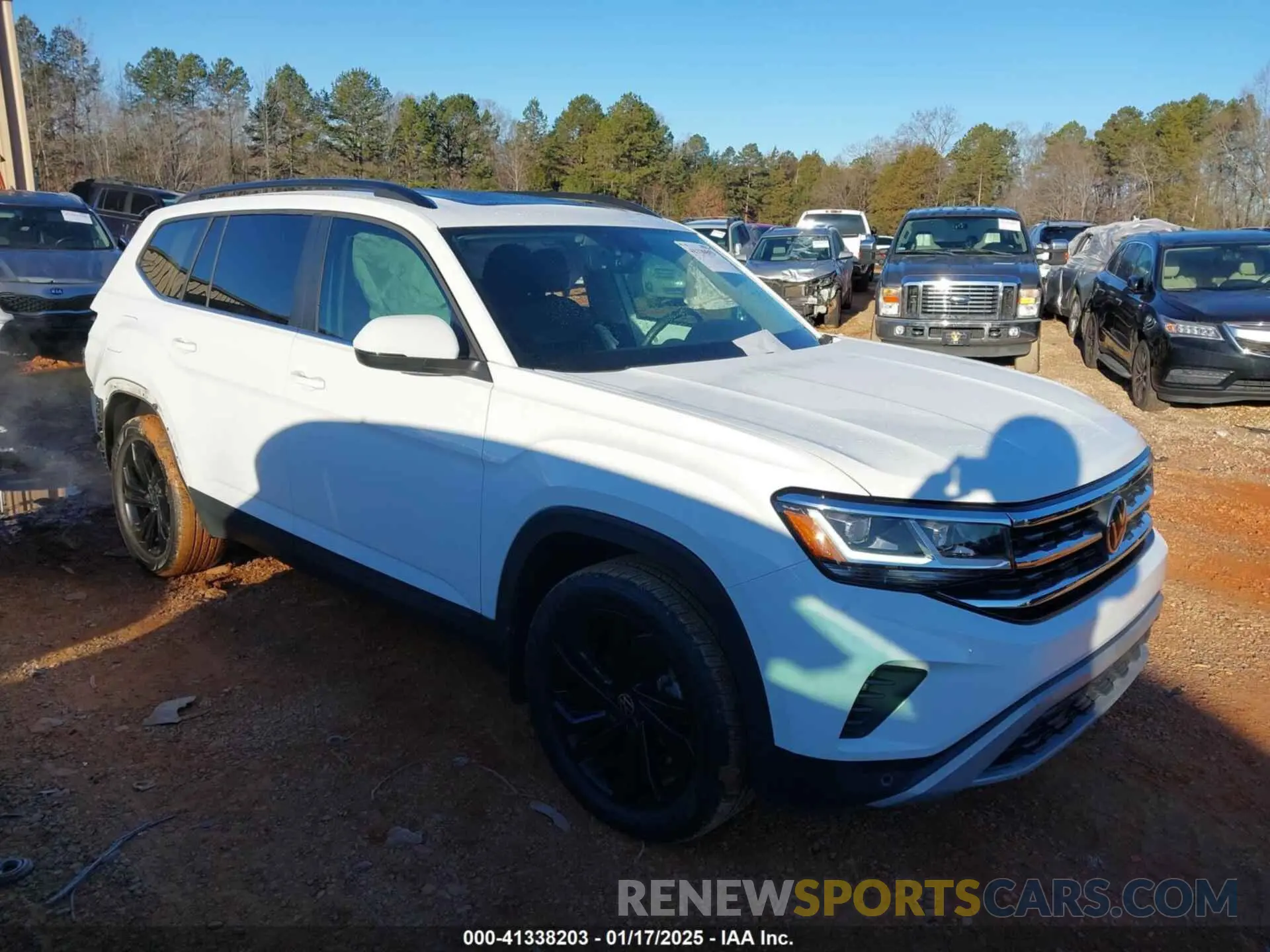1 Photograph of a damaged car 1V2KR2CA2NC546401 VOLKSWAGEN ATLAS 2022