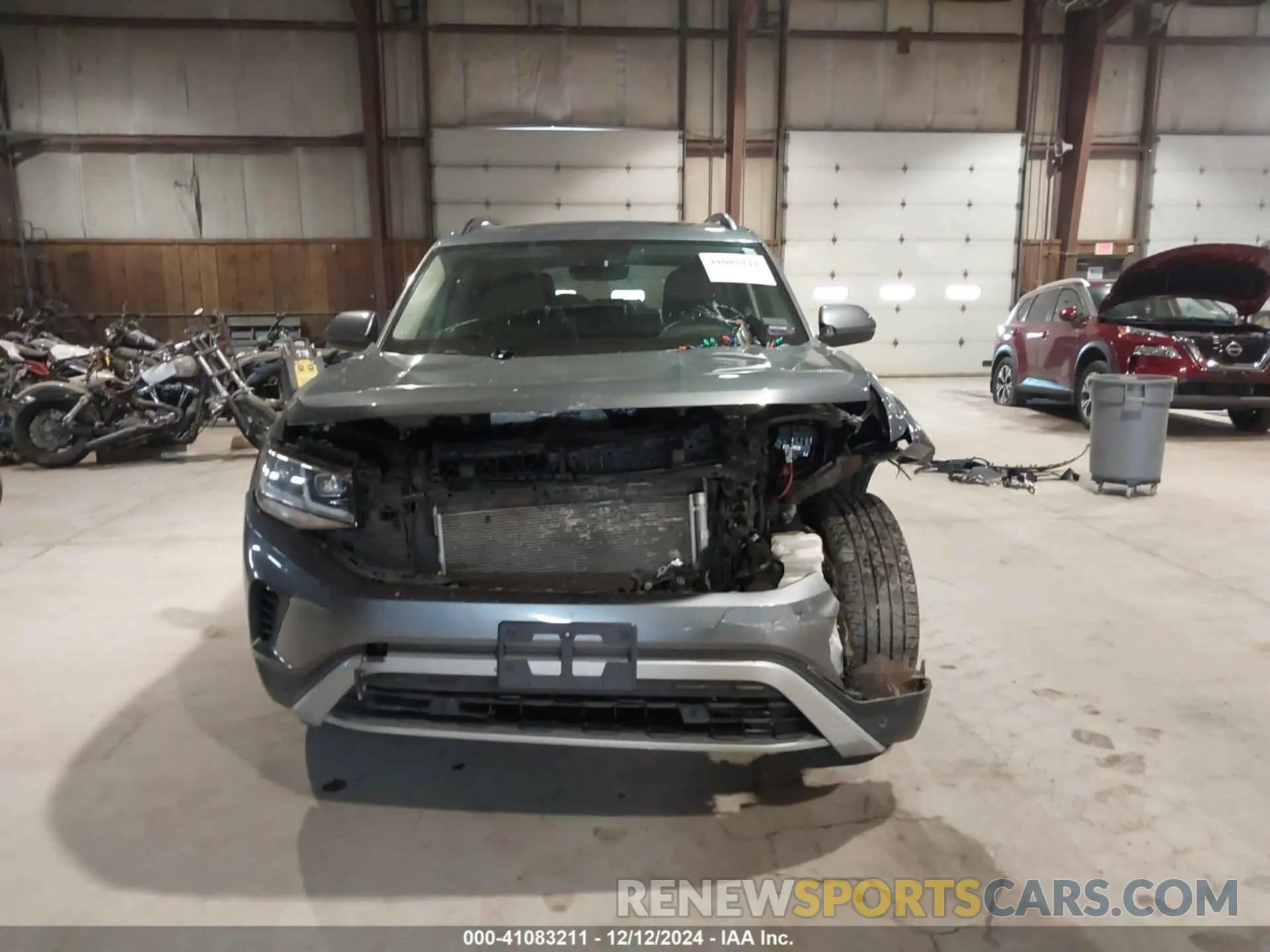 13 Photograph of a damaged car 1V2KR2CA2NC549881 VOLKSWAGEN ATLAS 2022