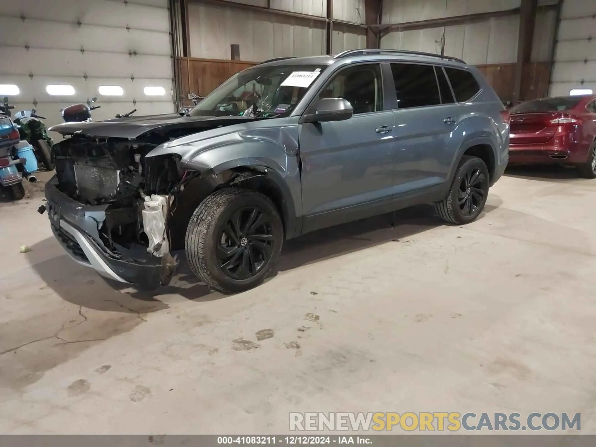 2 Photograph of a damaged car 1V2KR2CA2NC549881 VOLKSWAGEN ATLAS 2022