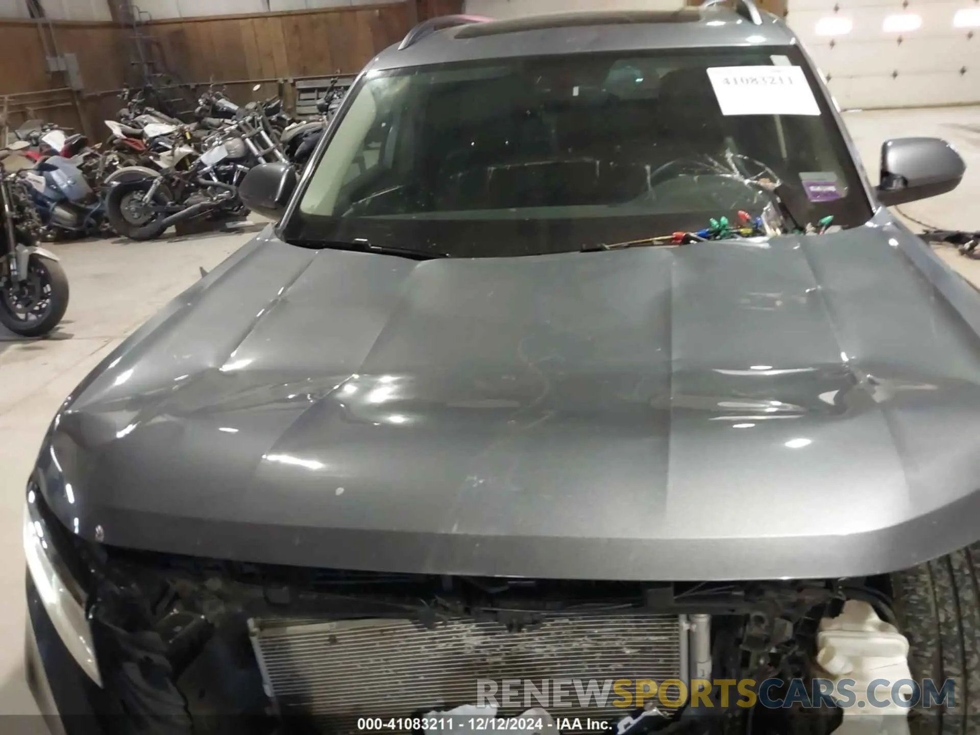 21 Photograph of a damaged car 1V2KR2CA2NC549881 VOLKSWAGEN ATLAS 2022