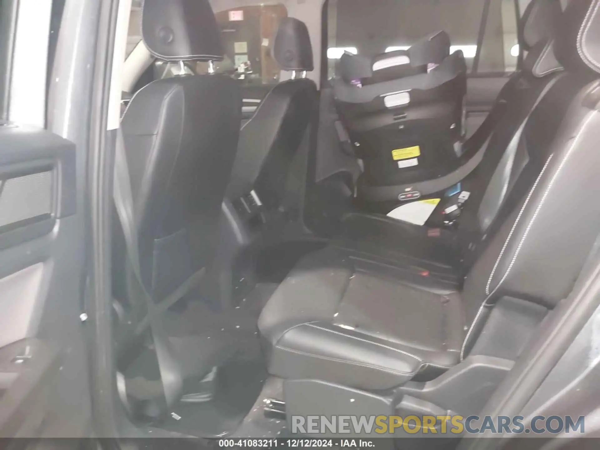 8 Photograph of a damaged car 1V2KR2CA2NC549881 VOLKSWAGEN ATLAS 2022
