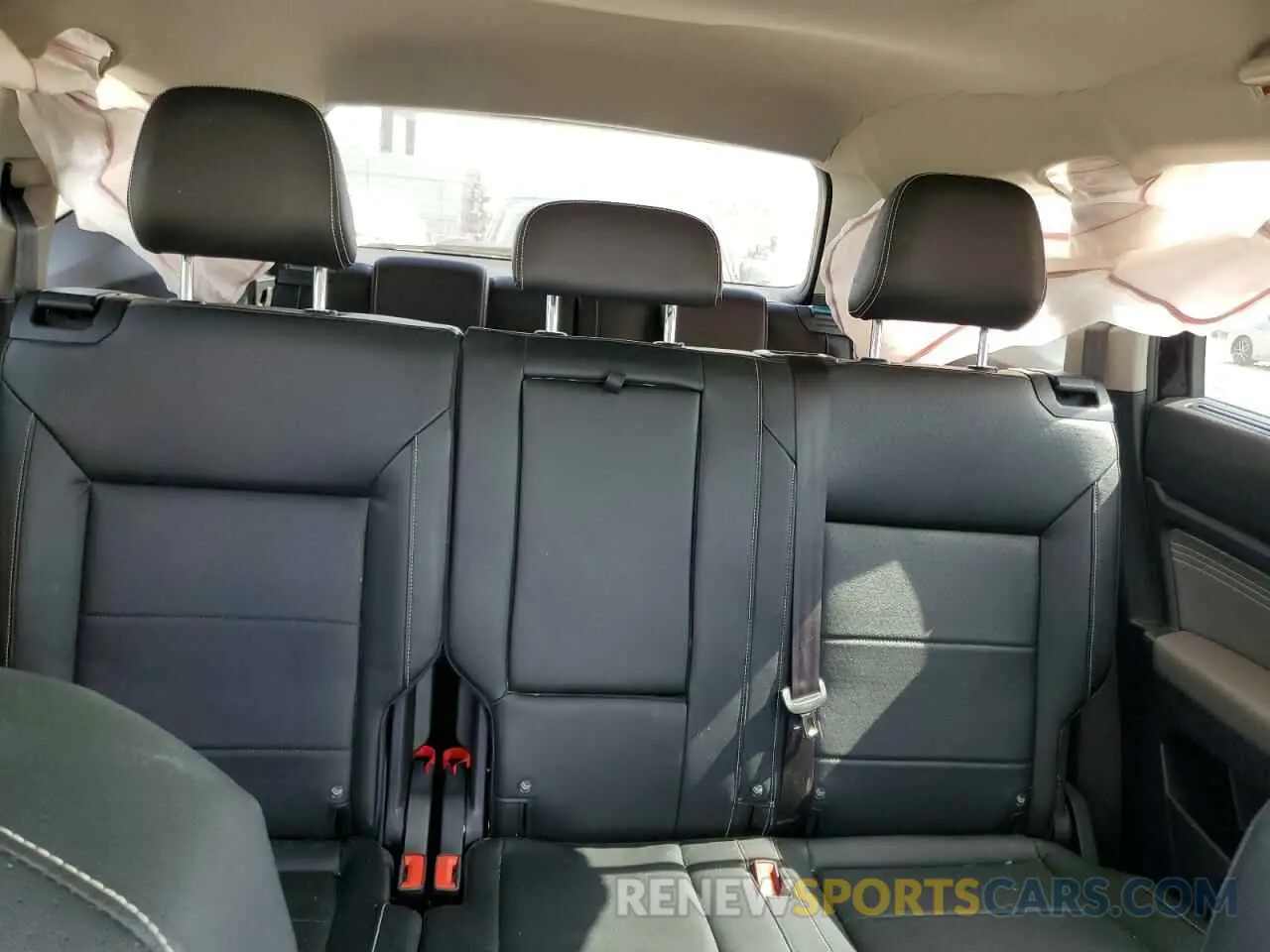 10 Photograph of a damaged car 1V2KR2CA3NC539926 VOLKSWAGEN ATLAS 2022