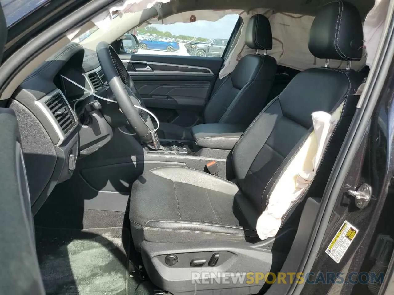 7 Photograph of a damaged car 1V2KR2CA3NC539926 VOLKSWAGEN ATLAS 2022