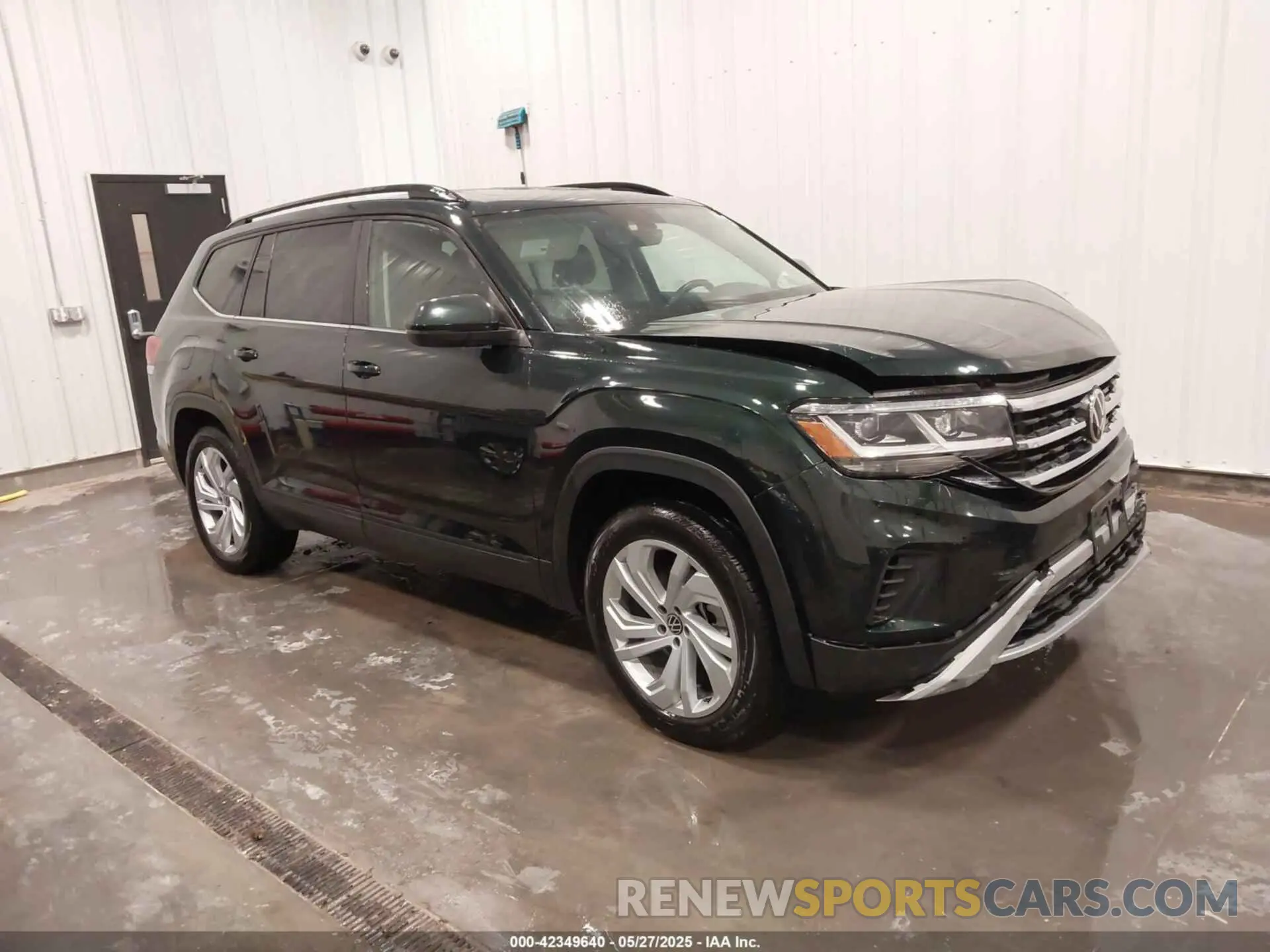 1 Photograph of a damaged car 1V2KR2CA7NC511594 VOLKSWAGEN ATLAS 2022
