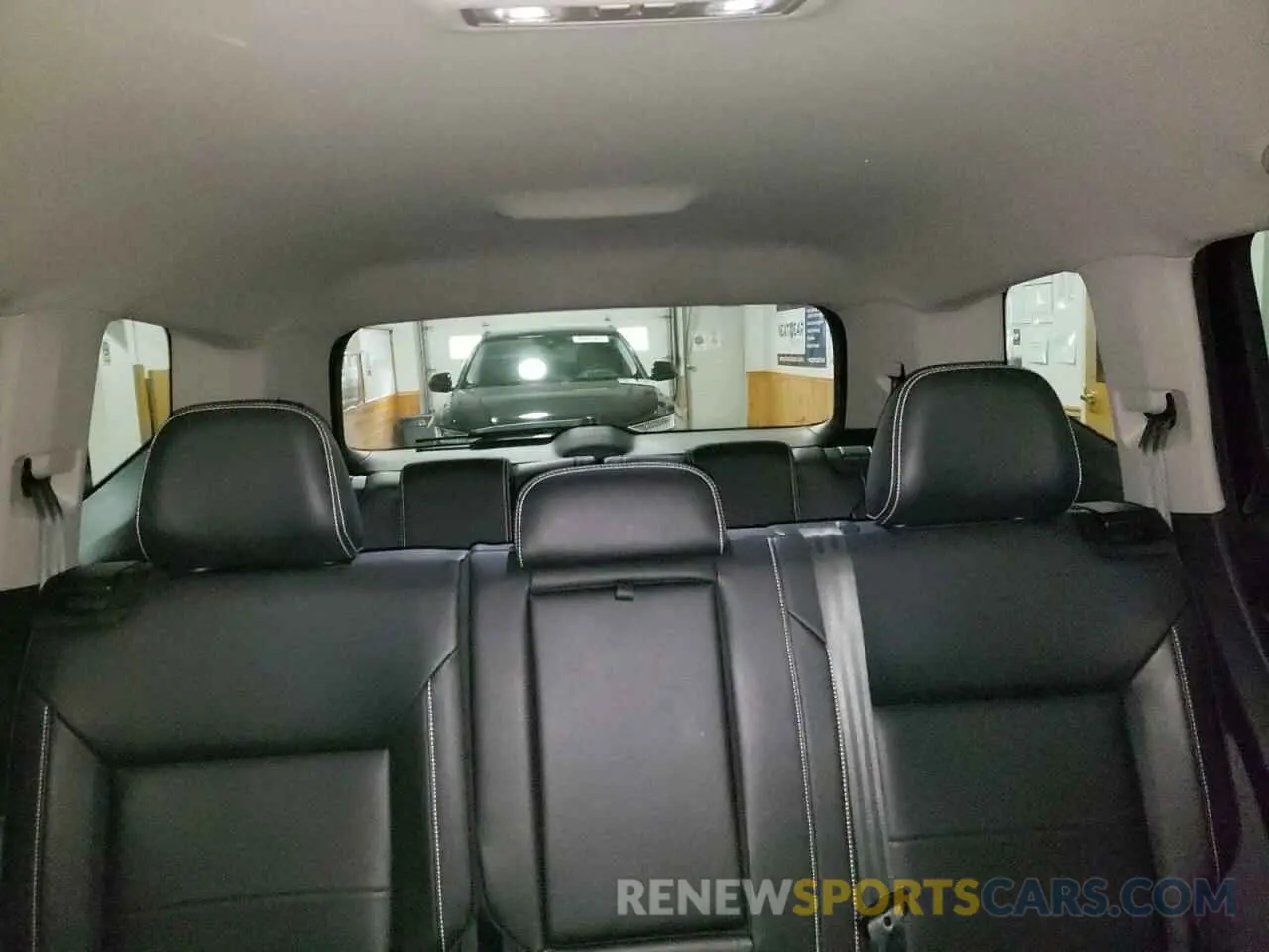 10 Photograph of a damaged car 1V2LP2CA0NC505050 VOLKSWAGEN ATLAS 2022