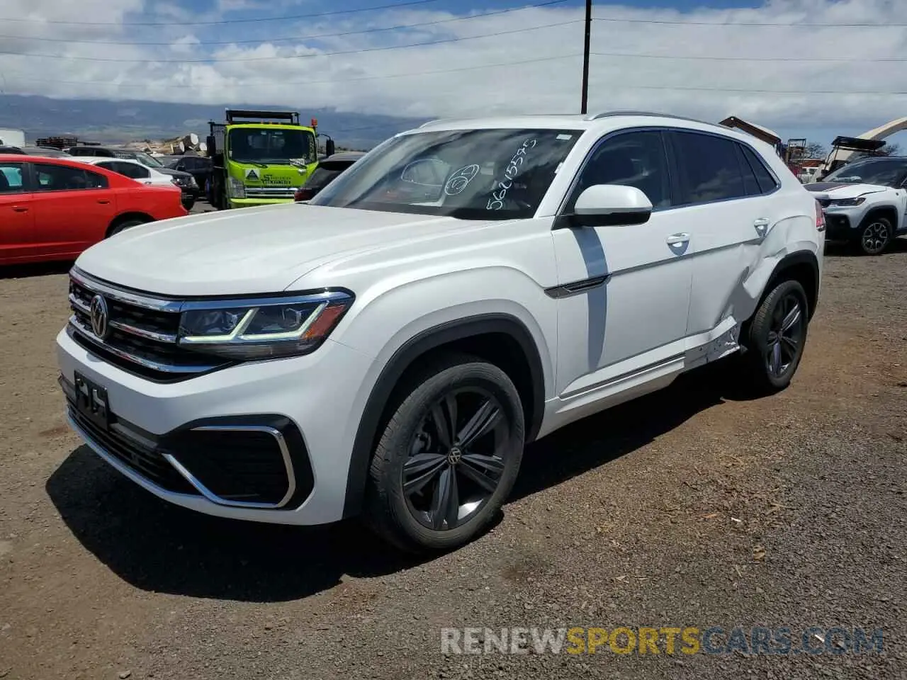 1 Photograph of a damaged car 1V2SC2CA4NC217331 VOLKSWAGEN ATLAS 2022