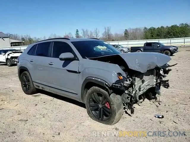 11 Photograph of a damaged car 1V2SE2CA0NC205901 VOLKSWAGEN ATLAS 2022