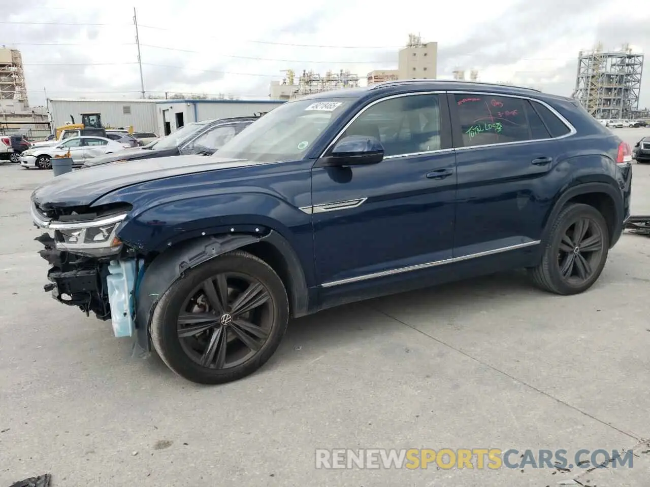 1 Photograph of a damaged car 1V2SE2CAXNC217098 VOLKSWAGEN ATLAS 2022