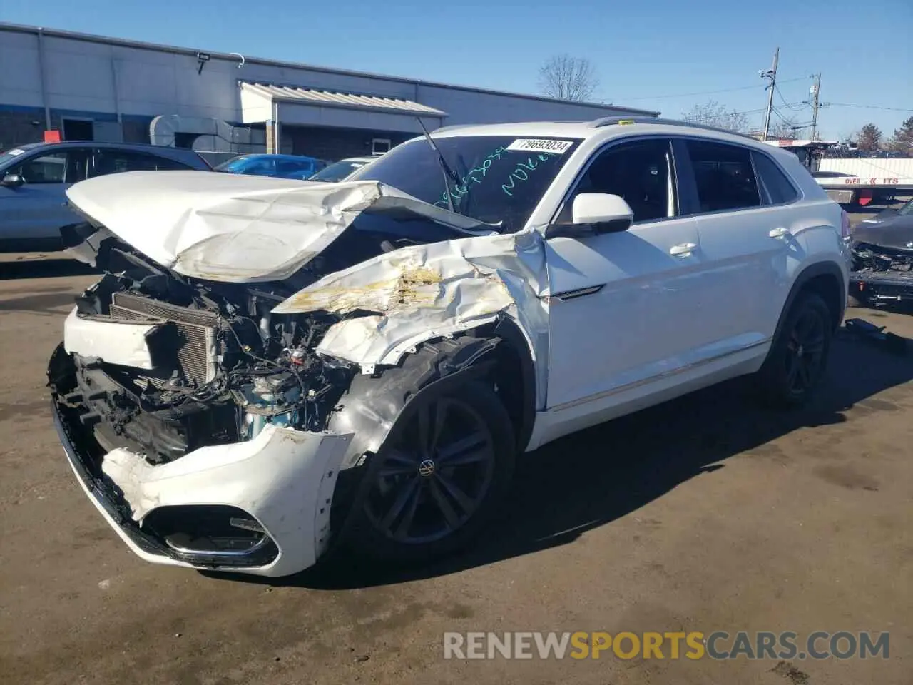 1 Photograph of a damaged car 1V2SE2CAXNC222396 VOLKSWAGEN ATLAS 2022