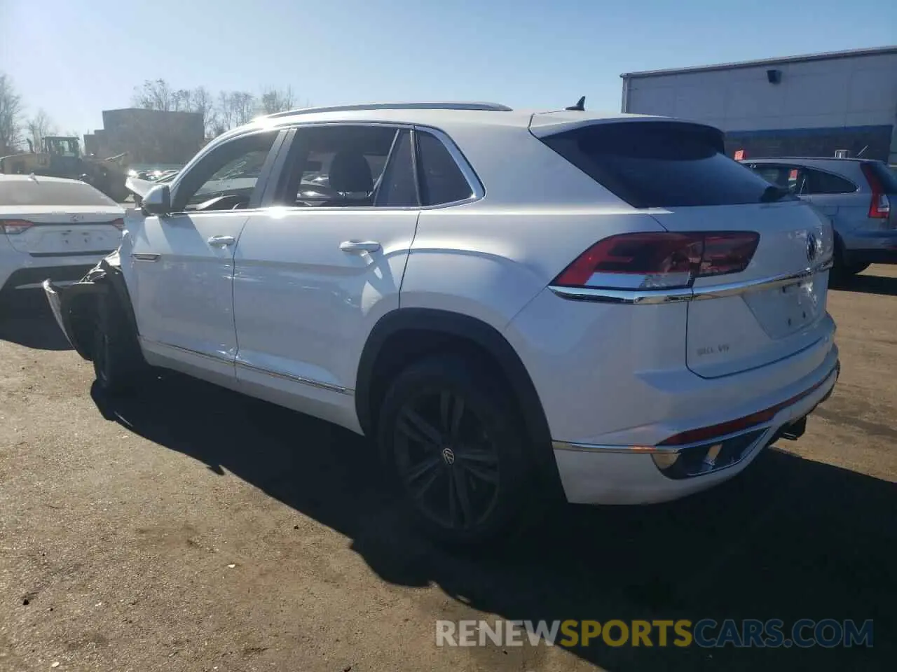 2 Photograph of a damaged car 1V2SE2CAXNC222396 VOLKSWAGEN ATLAS 2022