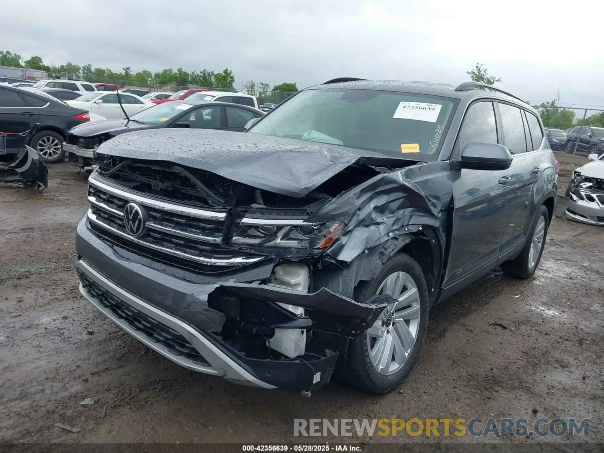 2 Photograph of a damaged car 1V2WP2CA7NC500151 VOLKSWAGEN ATLAS 2022