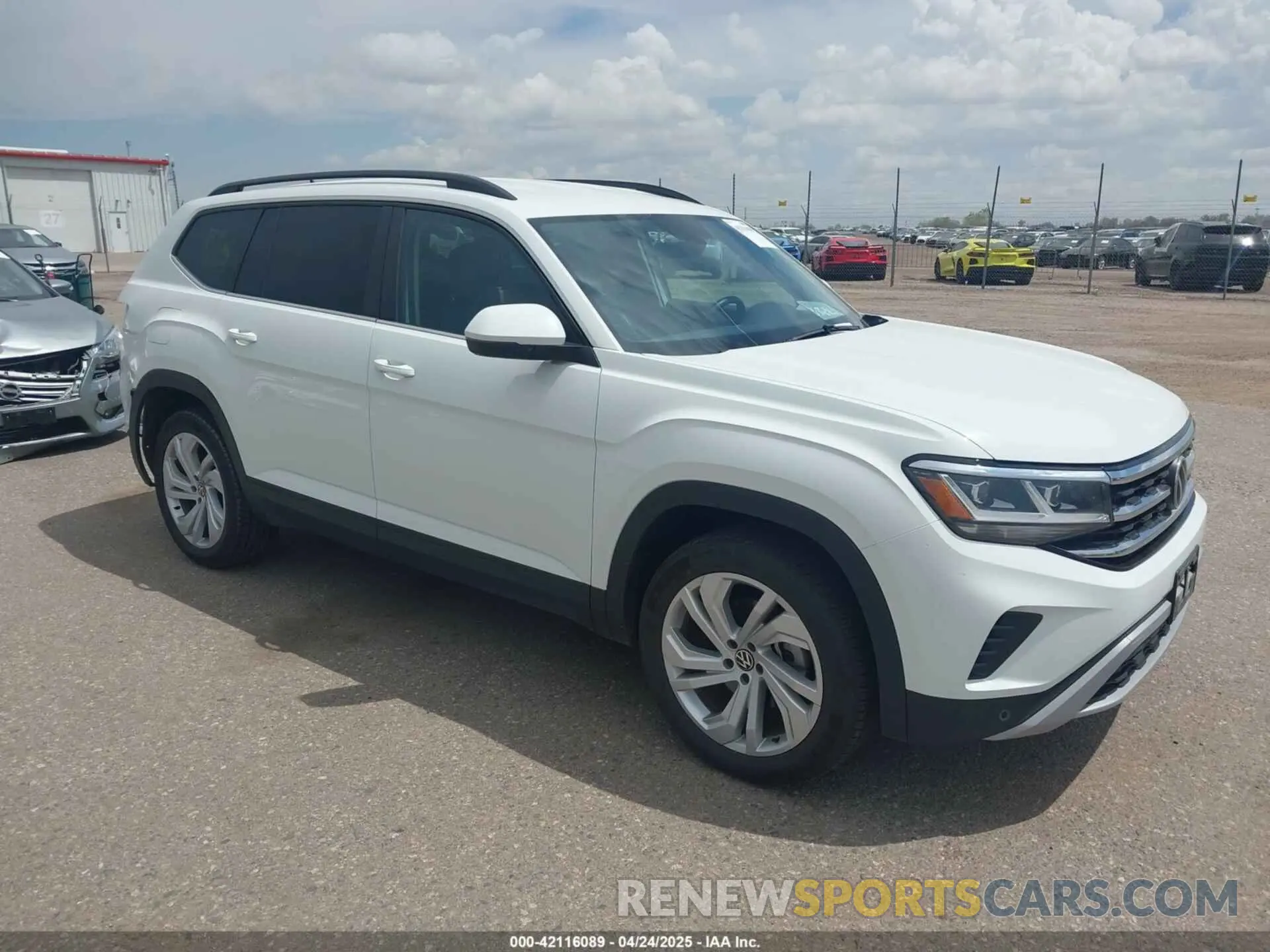 1 Photograph of a damaged car 1V2WR2CA2NC524674 VOLKSWAGEN ATLAS 2022