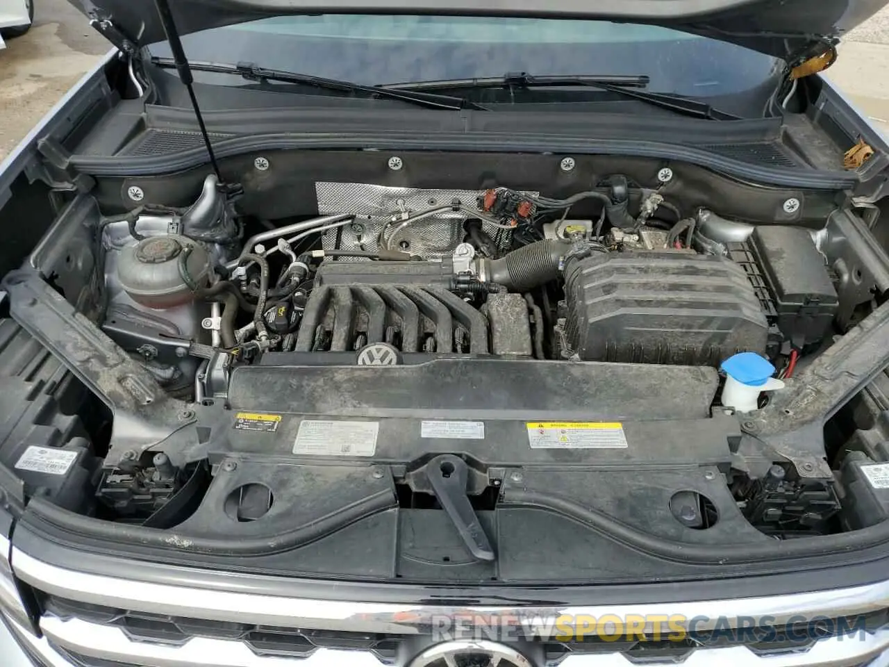 12 Photograph of a damaged car 1V2WR2CAXNC517326 VOLKSWAGEN ATLAS 2022