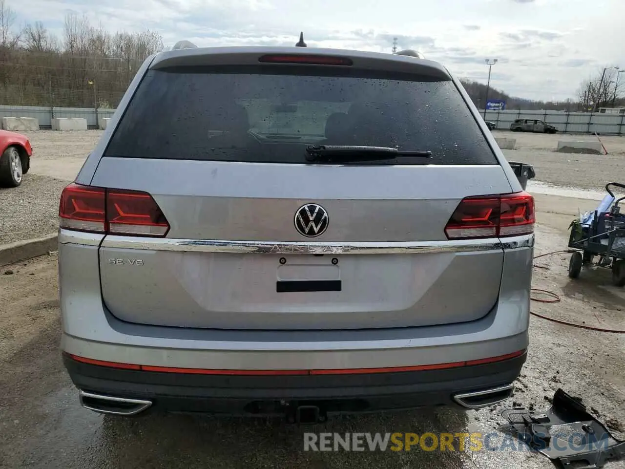 6 Photograph of a damaged car 1V2WR2CAXNC517326 VOLKSWAGEN ATLAS 2022