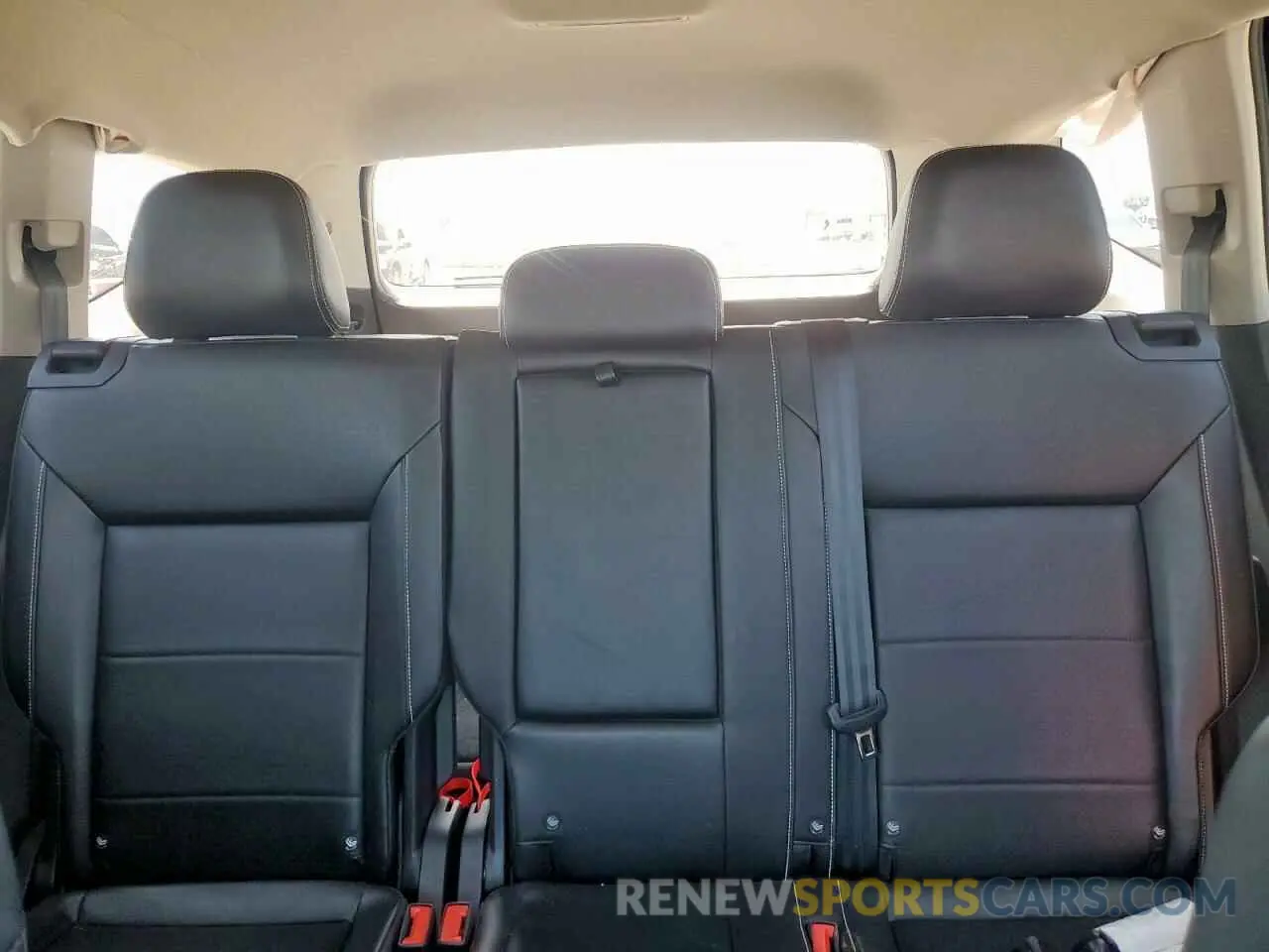10 Photograph of a damaged car 1V2WR2CAXNC550455 VOLKSWAGEN ATLAS 2022