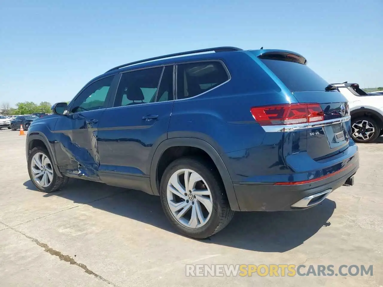 2 Photograph of a damaged car 1V2WR2CAXNC550455 VOLKSWAGEN ATLAS 2022