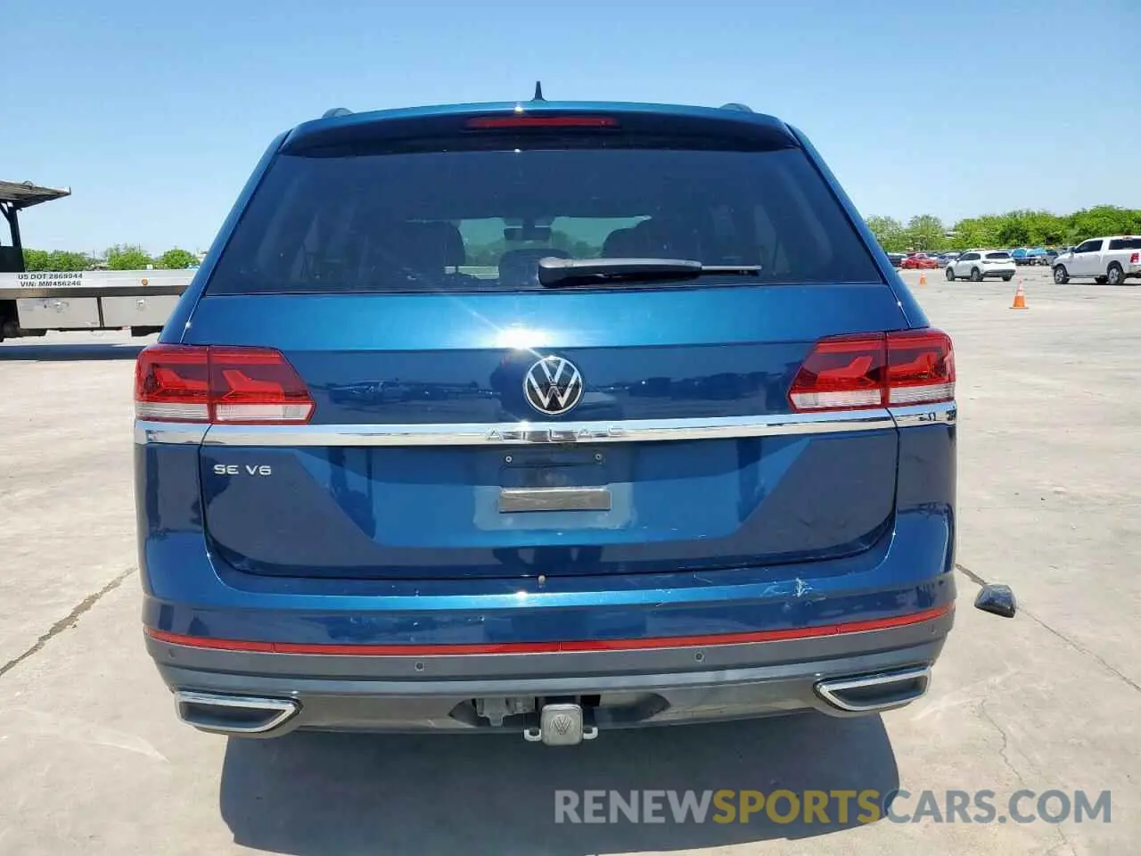 6 Photograph of a damaged car 1V2WR2CAXNC550455 VOLKSWAGEN ATLAS 2022