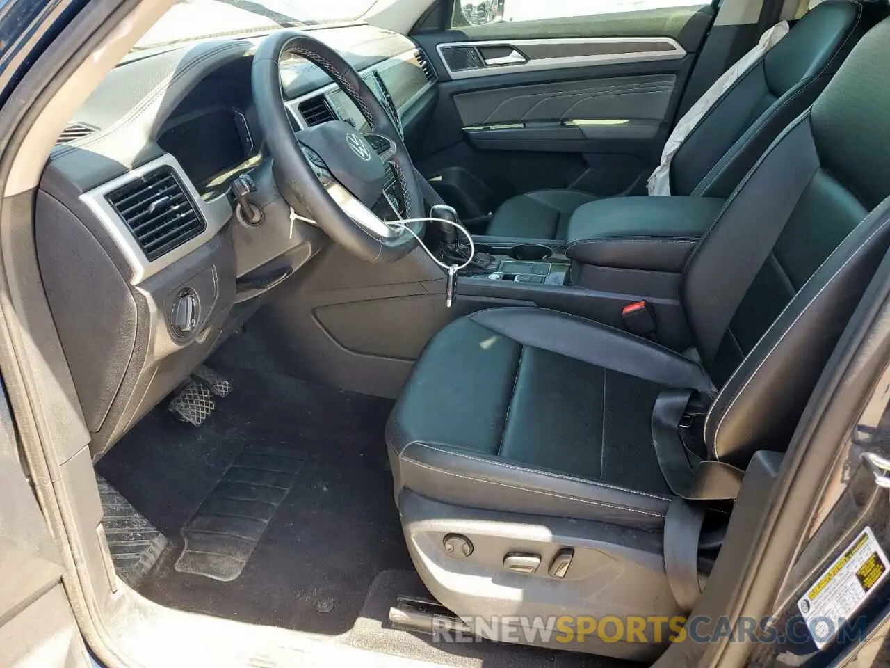 7 Photograph of a damaged car 1V2WR2CAXNC550455 VOLKSWAGEN ATLAS 2022