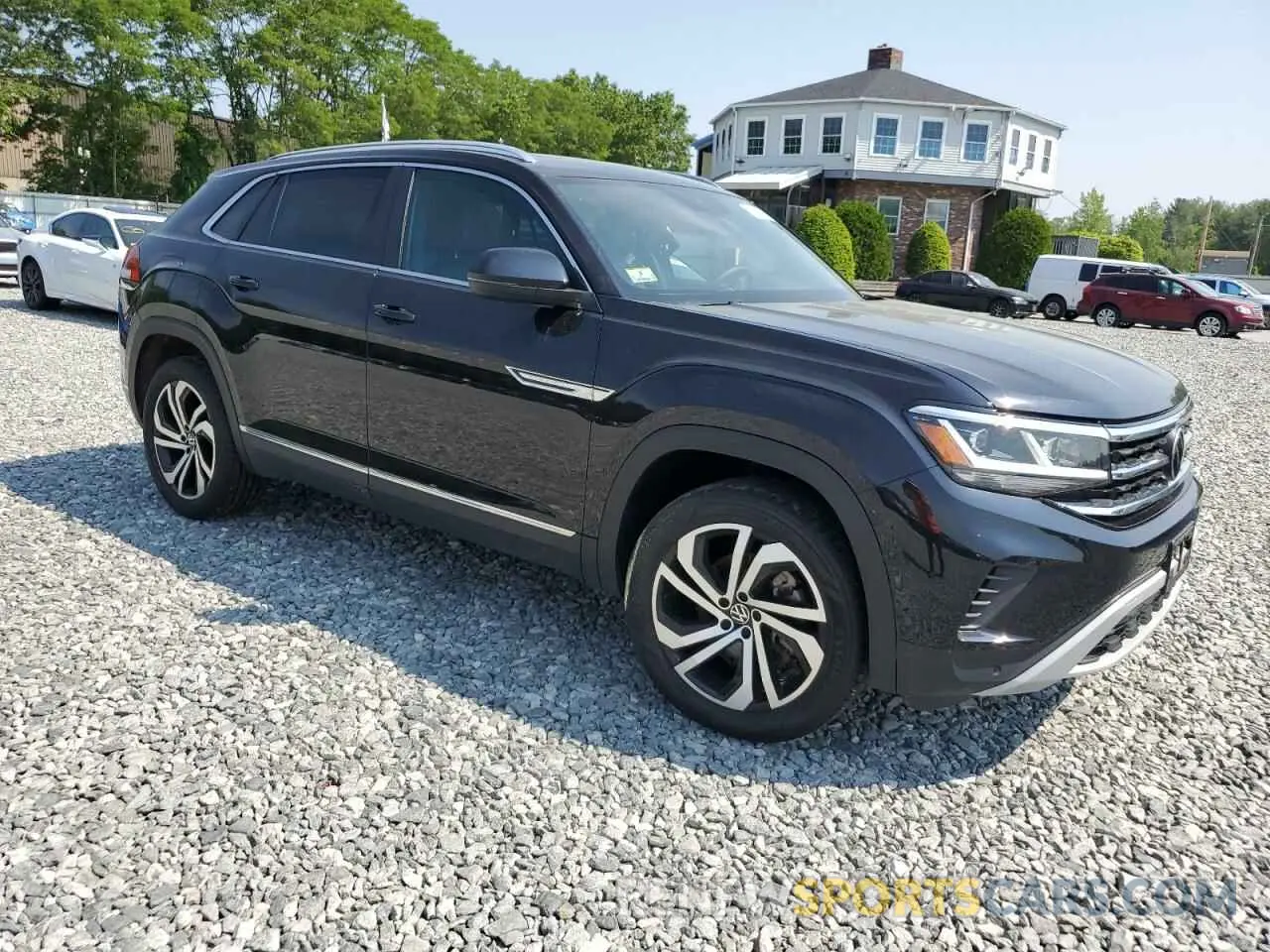 4 Photograph of a damaged car 1V2BE2CA1PC216733 VOLKSWAGEN ATLAS 2023