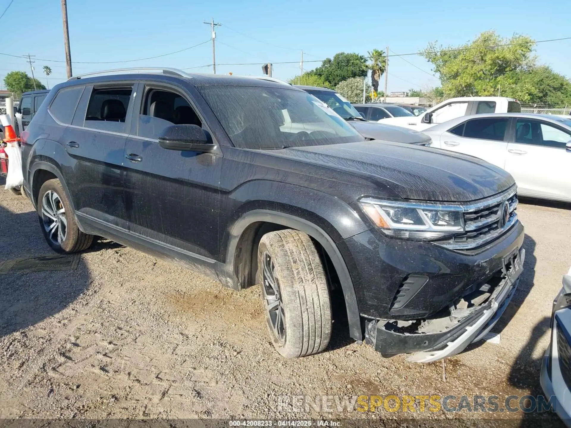 1 Photograph of a damaged car 1V2BR2CA4PC557385 VOLKSWAGEN ATLAS 2023