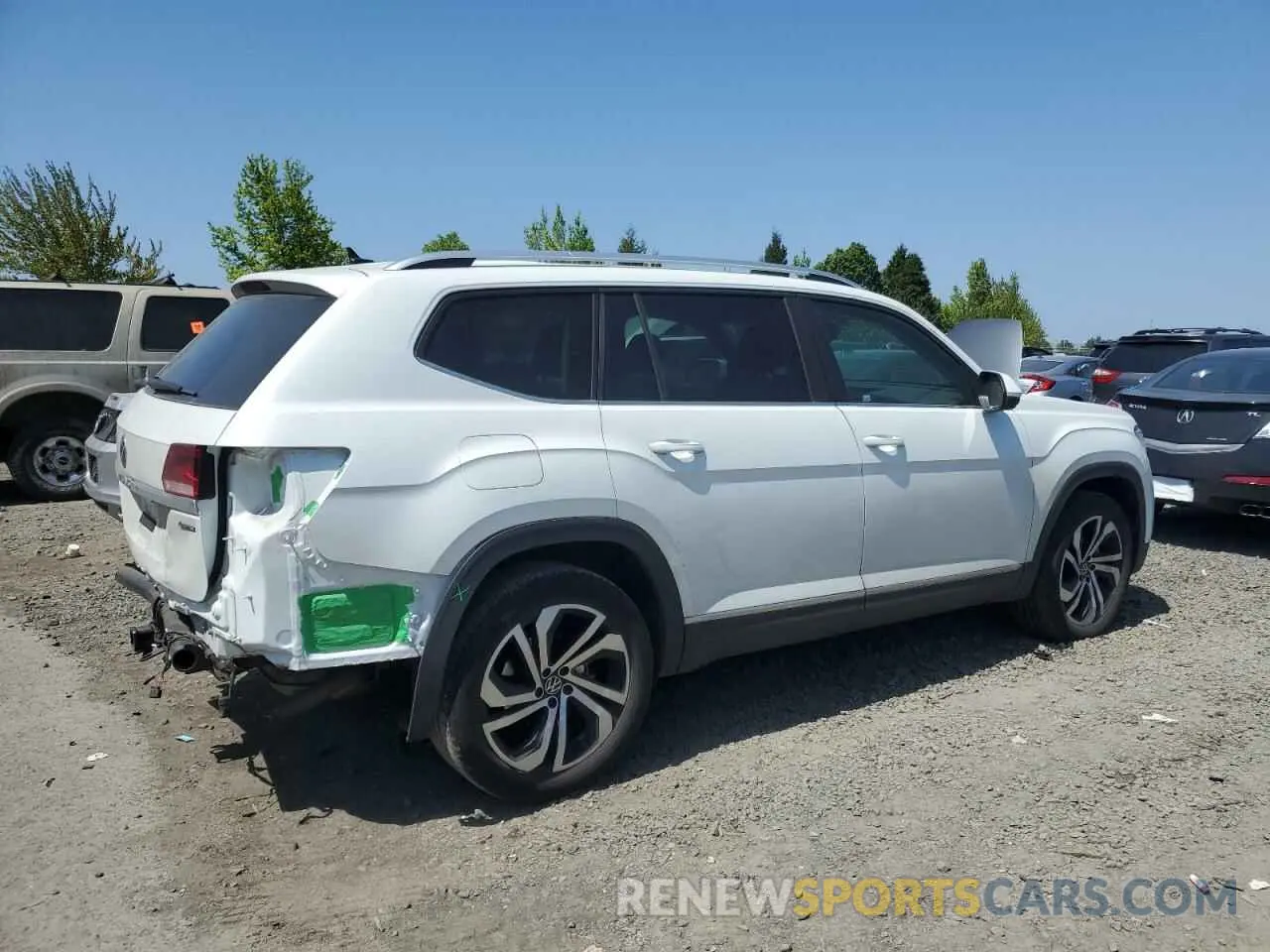 3 Photograph of a damaged car 1V2BR2CA6PC555170 VOLKSWAGEN ATLAS 2023