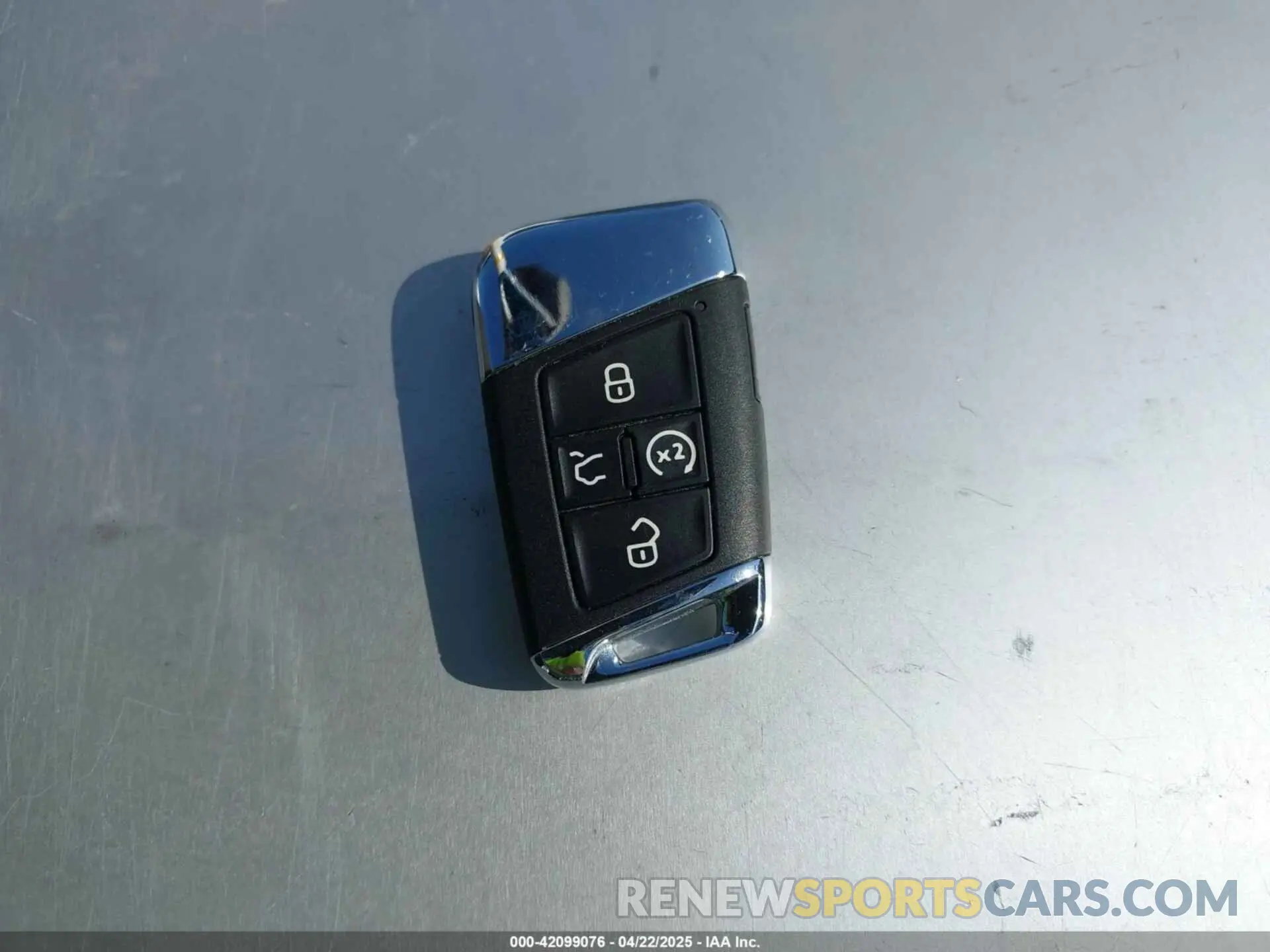 11 Photograph of a damaged car 1V2BR2CA7PC527099 VOLKSWAGEN ATLAS 2023