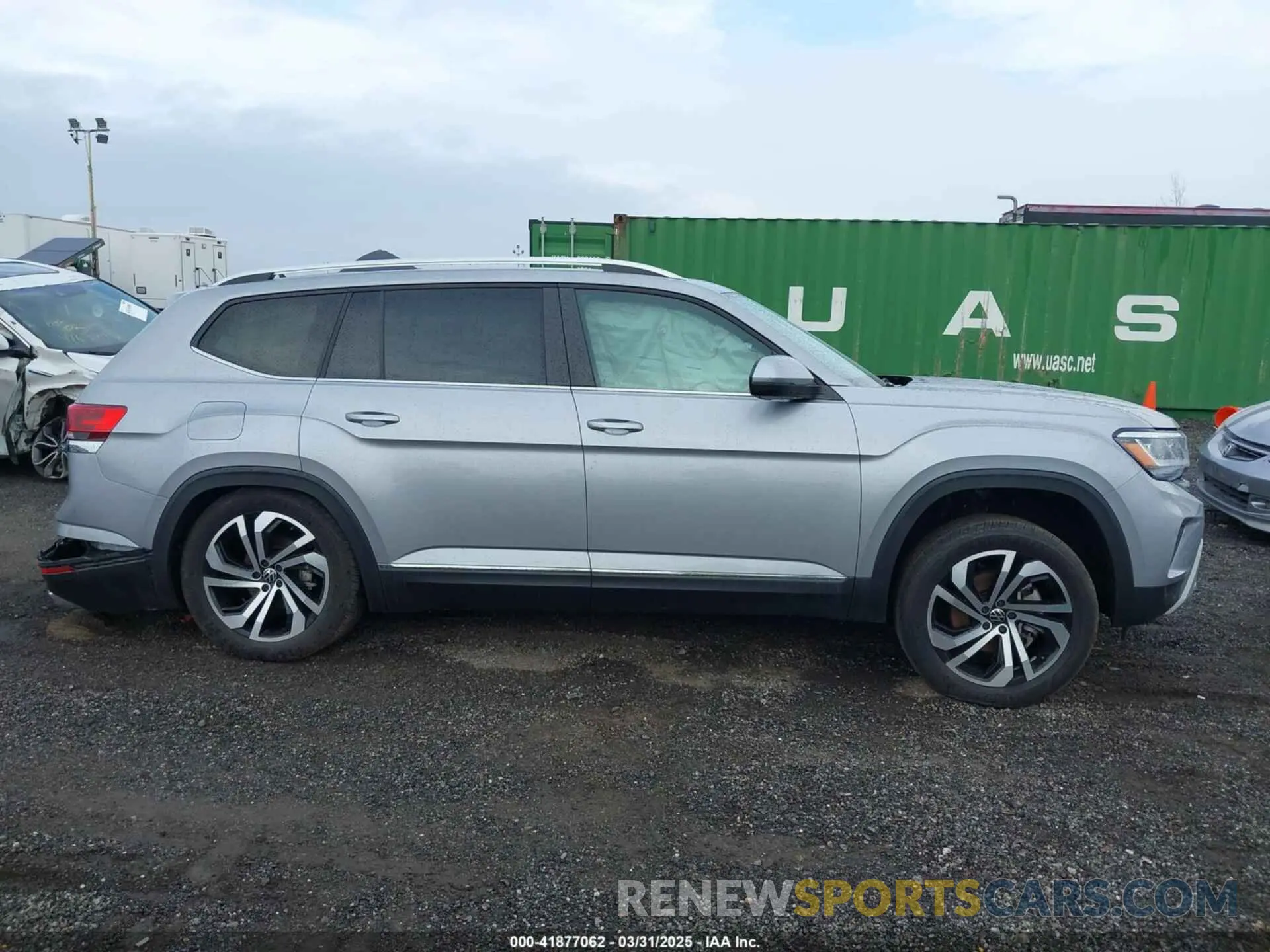 13 Photograph of a damaged car 1V2BR2CA9PC502866 VOLKSWAGEN ATLAS 2023
