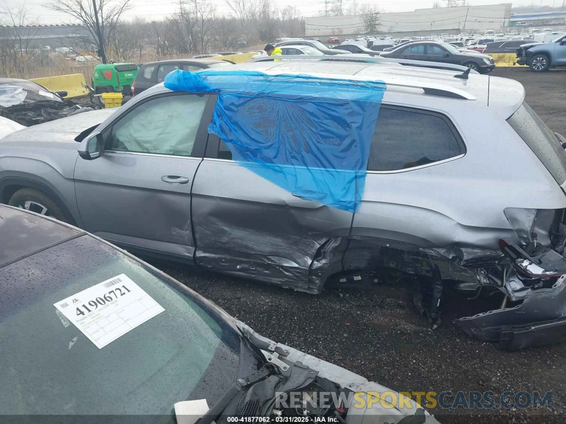 14 Photograph of a damaged car 1V2BR2CA9PC502866 VOLKSWAGEN ATLAS 2023