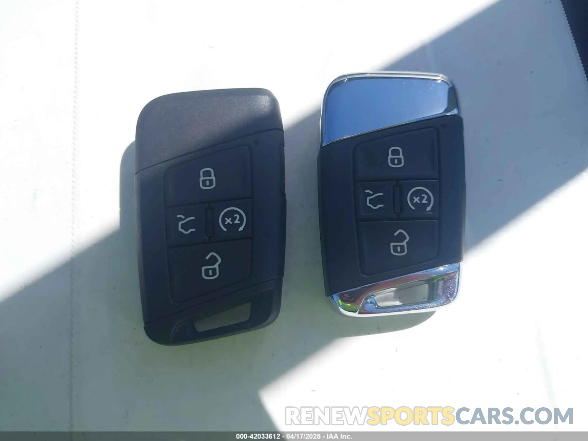11 Photograph of a damaged car 1V2BR2CA9PC534703 VOLKSWAGEN ATLAS 2023