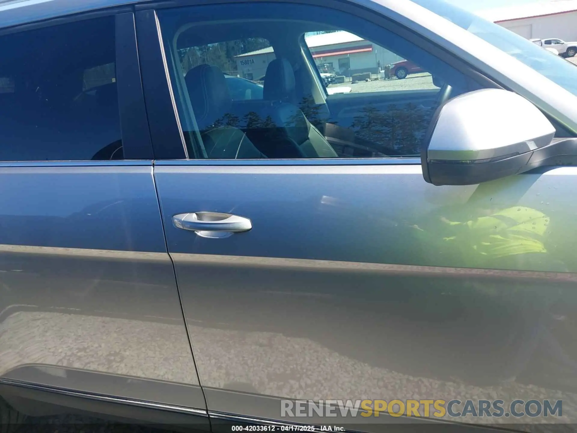 14 Photograph of a damaged car 1V2BR2CA9PC534703 VOLKSWAGEN ATLAS 2023